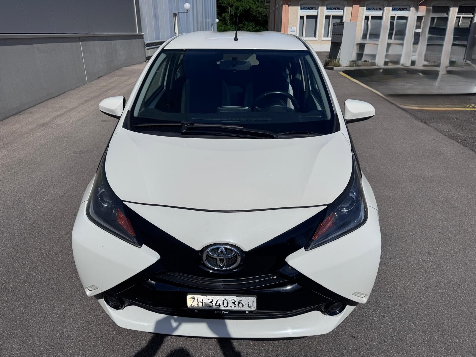 TOYOTA Aygo 1.0 VVT-i x-play MultiMode-image-2