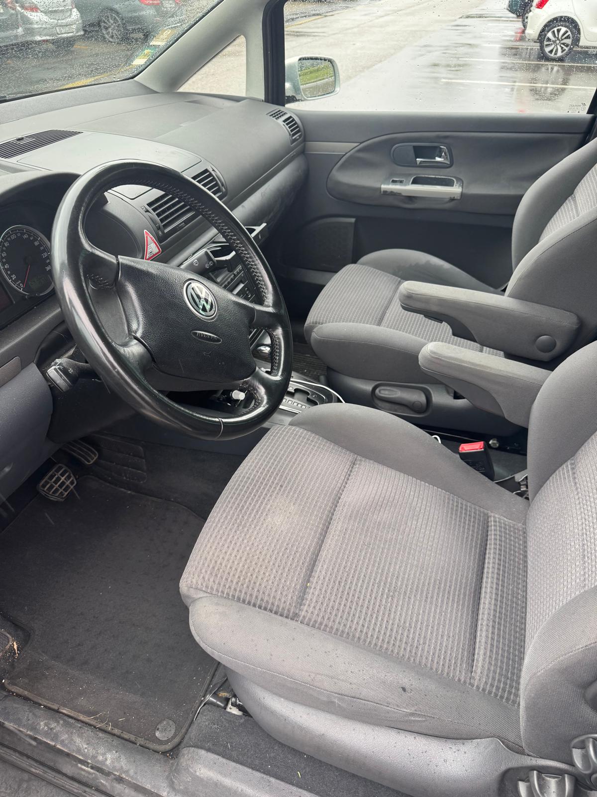 VW Sharan 2.8 V6 Highline-image-6