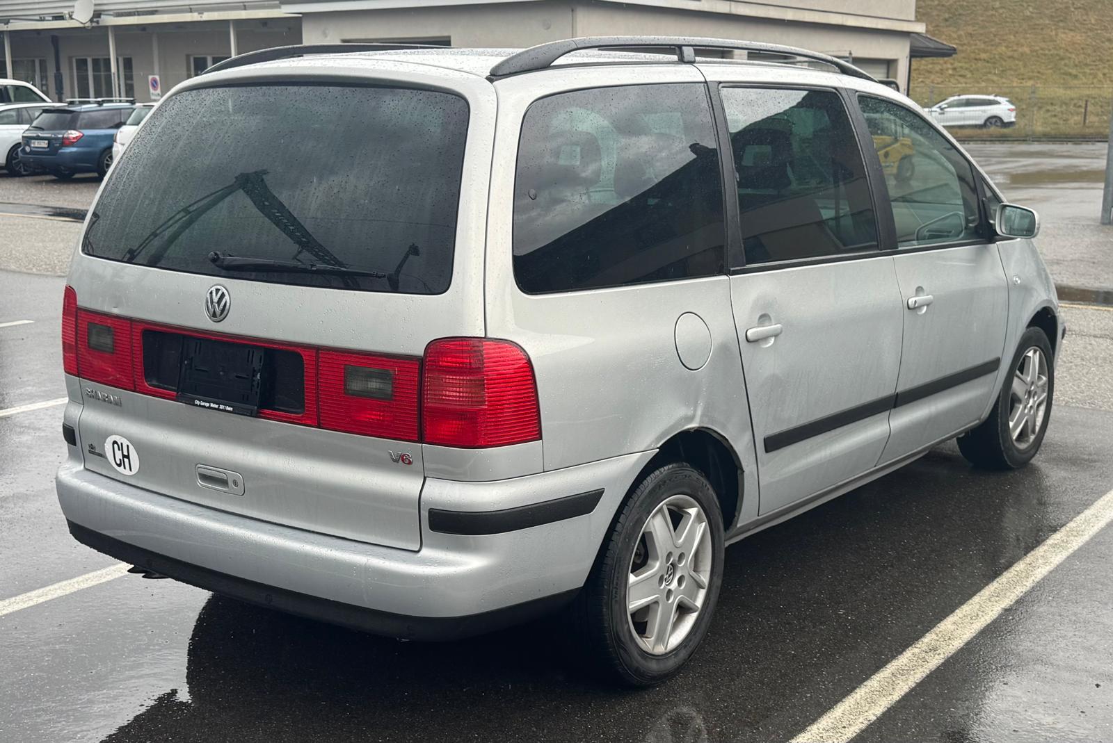 VW Sharan 2.8 V6 Highline-image-4