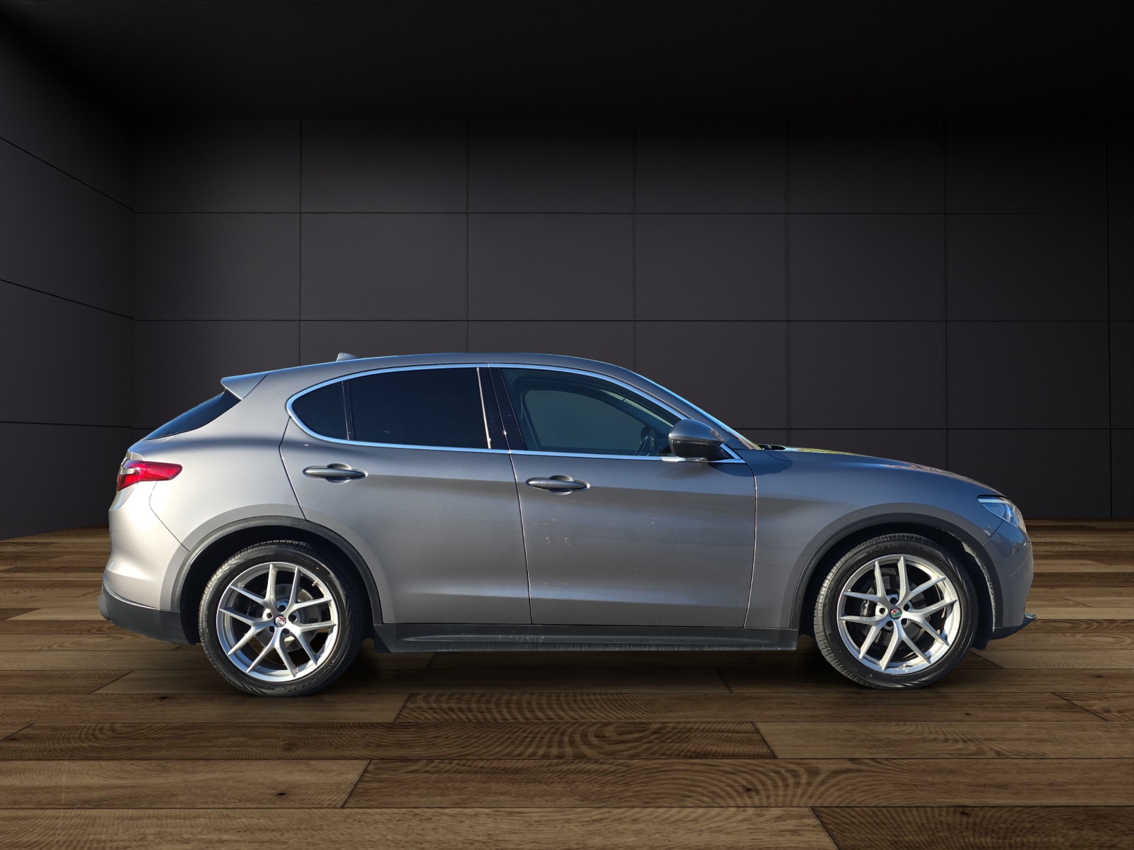 ALFA ROMEO 2.0 First Edition Q4 Automatic-image-4