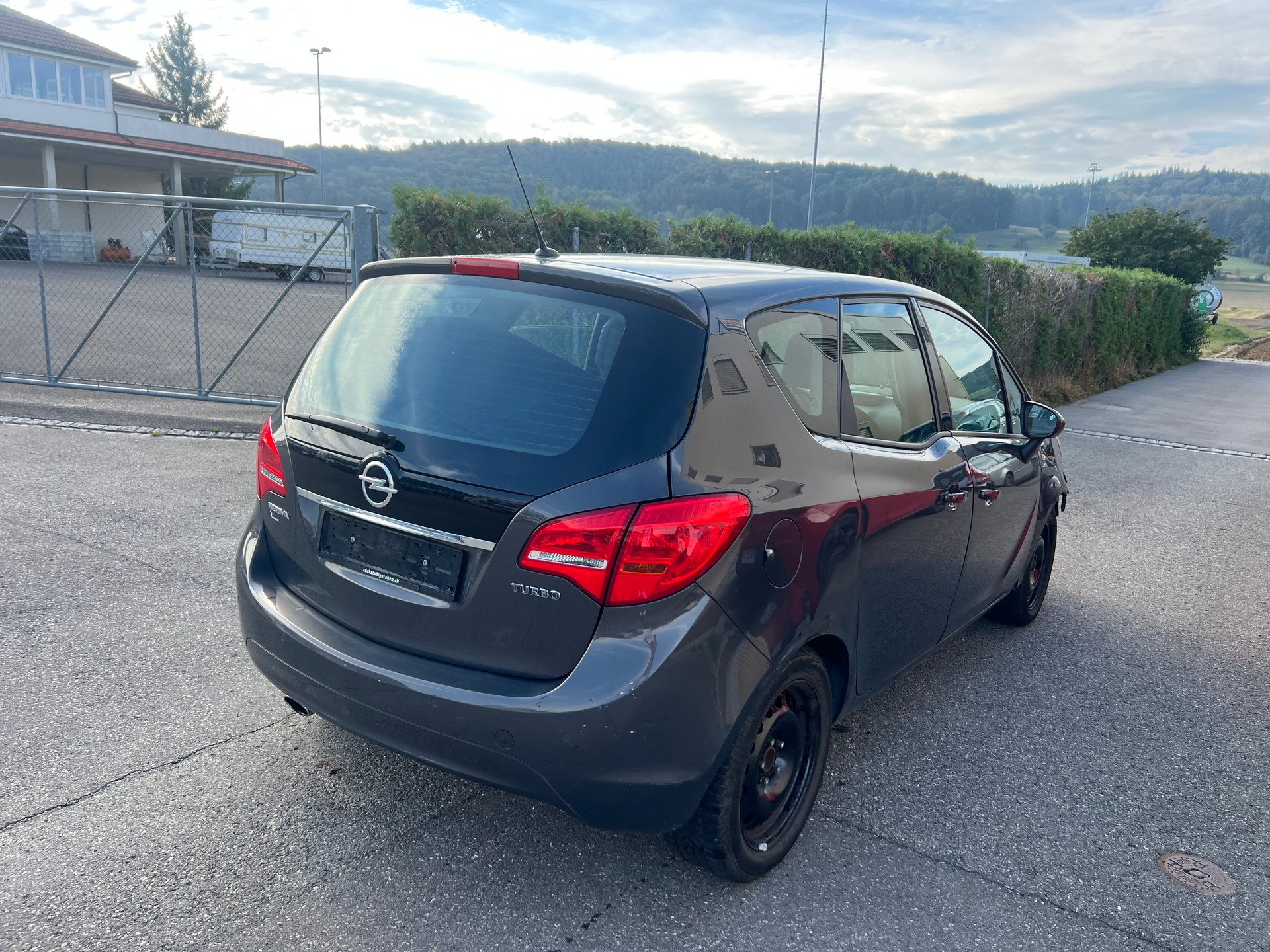 OPEL Meriva 1.4 Turbo Active Edition-image-6