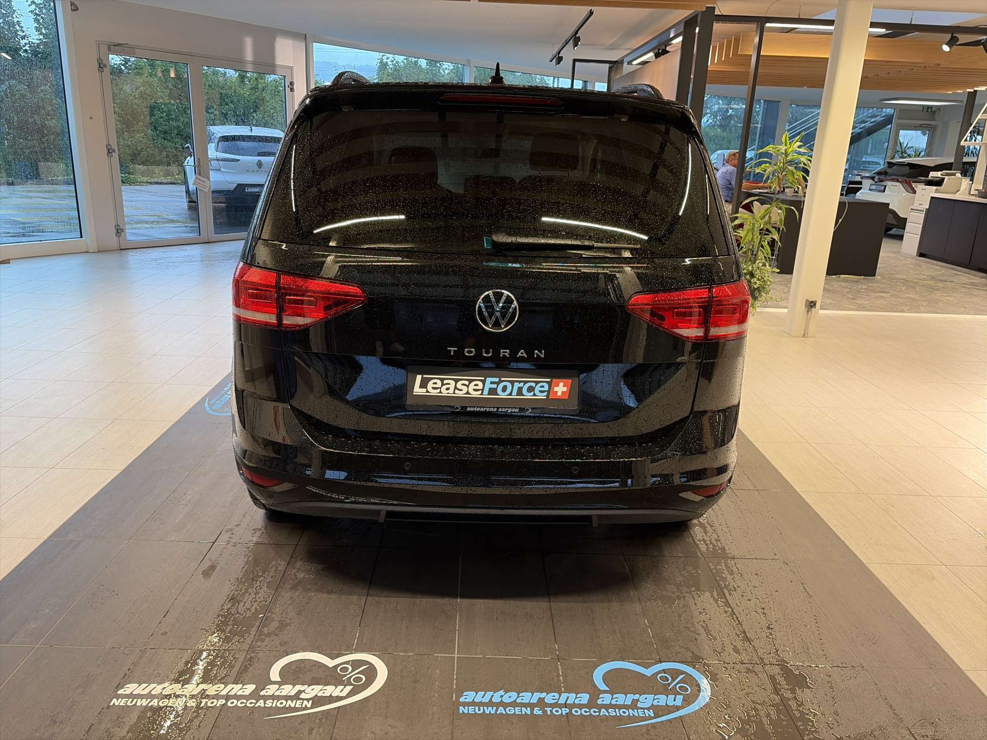 VW Touran 1.5 TSi EVO Comfortline Edition DSG-Automat 7-Plätzer-image-12