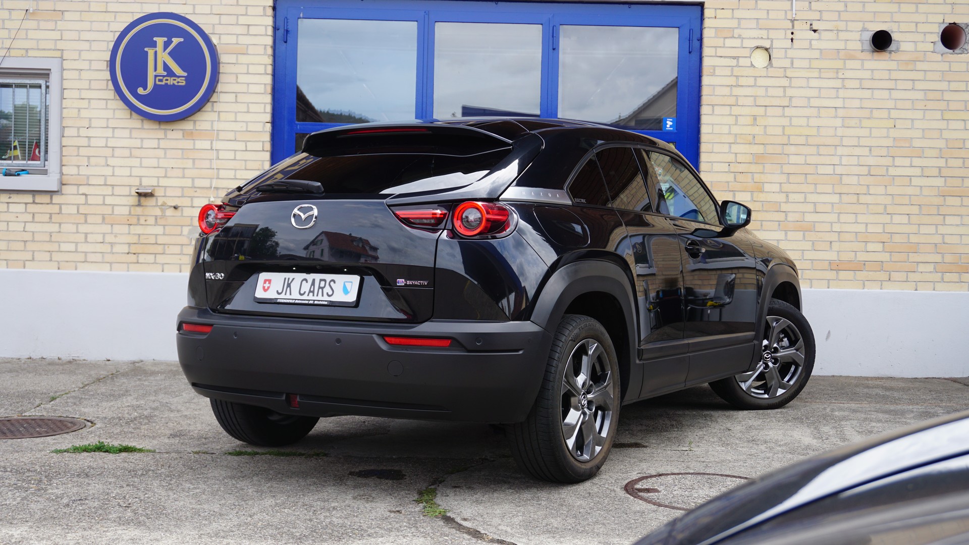 MAZDA MX-30 e-Skyactiv Revolution-image-7