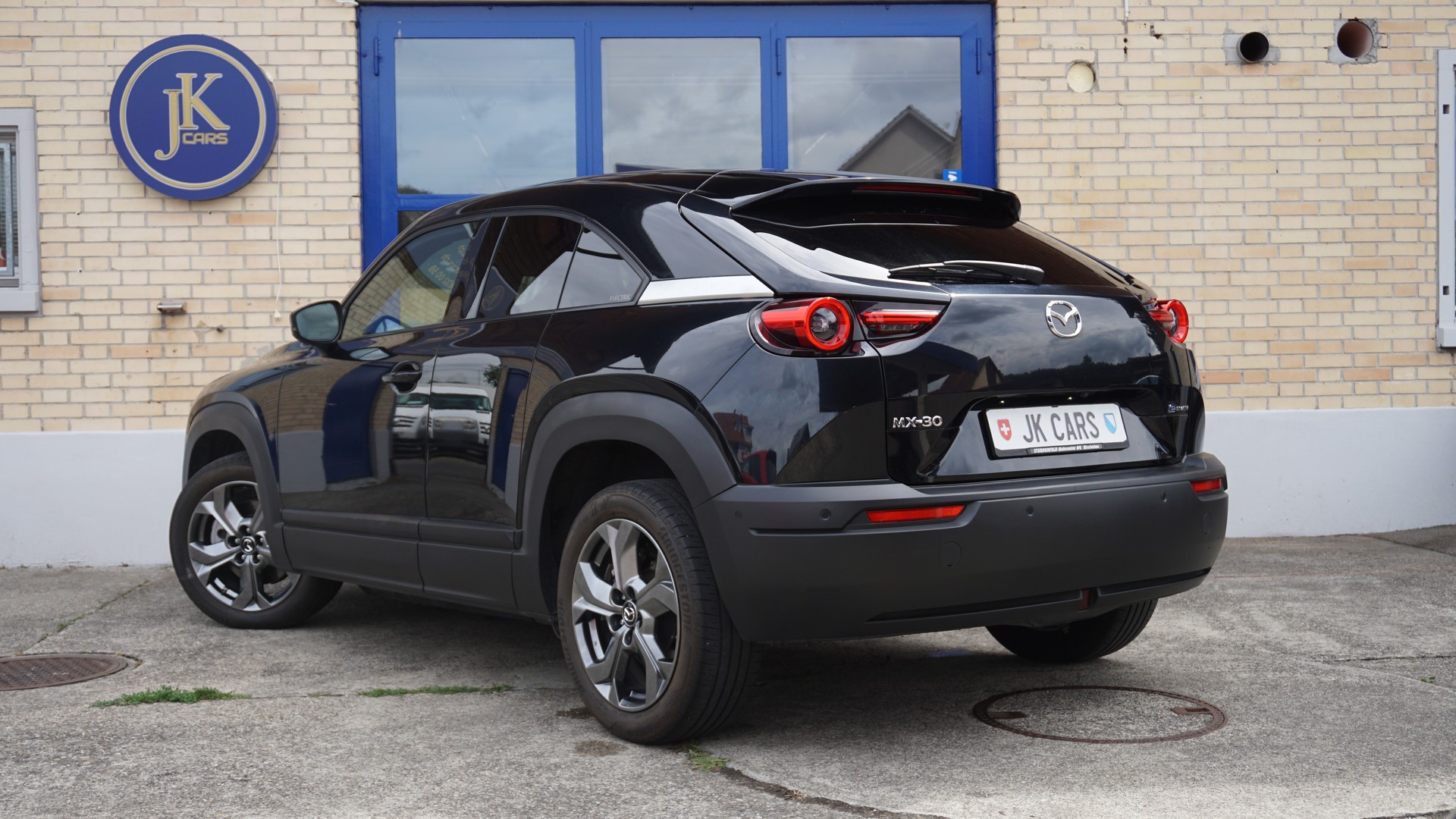 MAZDA MX-30 e-Skyactiv Revolution-image-6