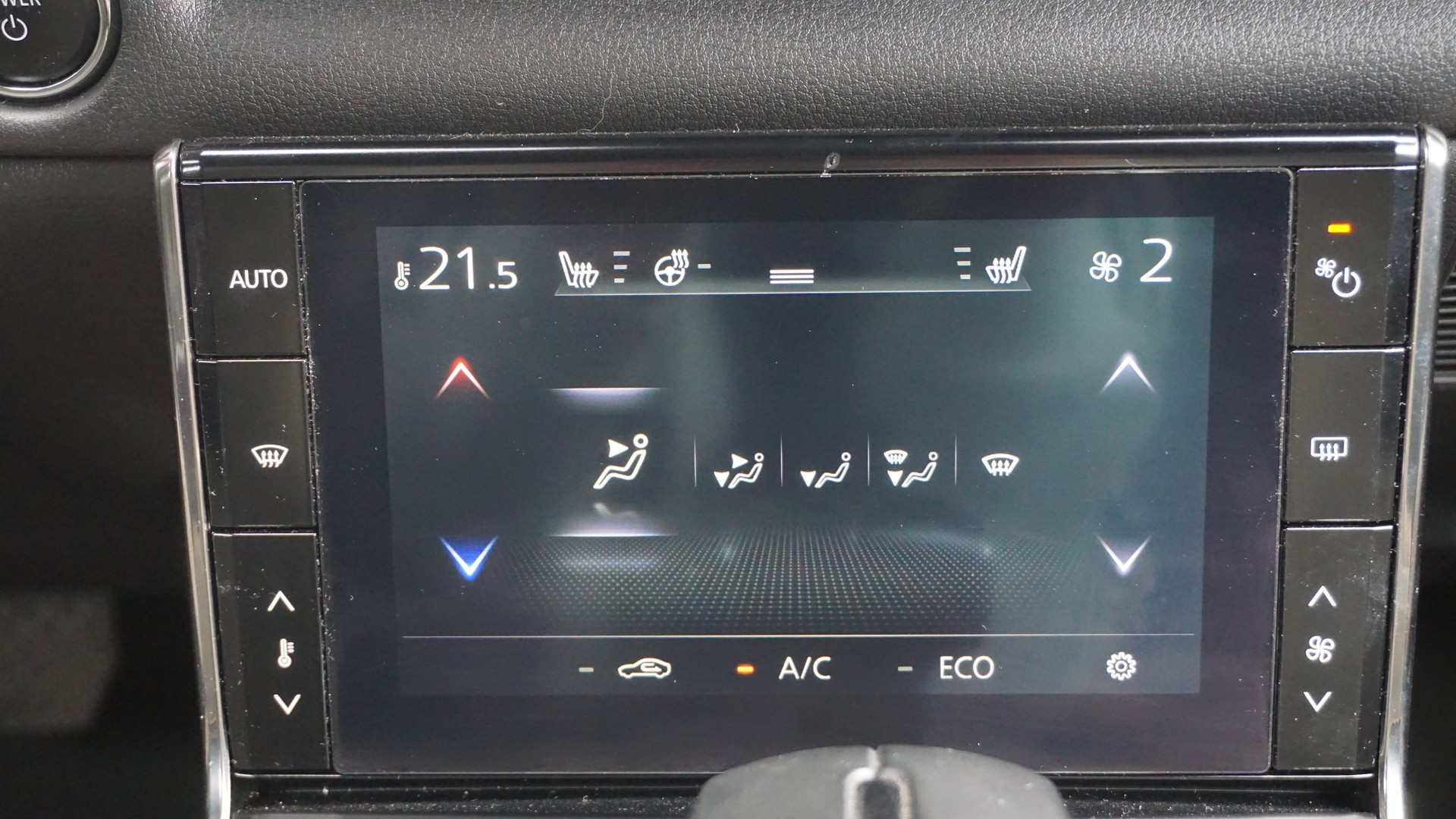 MAZDA MX-30 e-Skyactiv Revolution-image-22