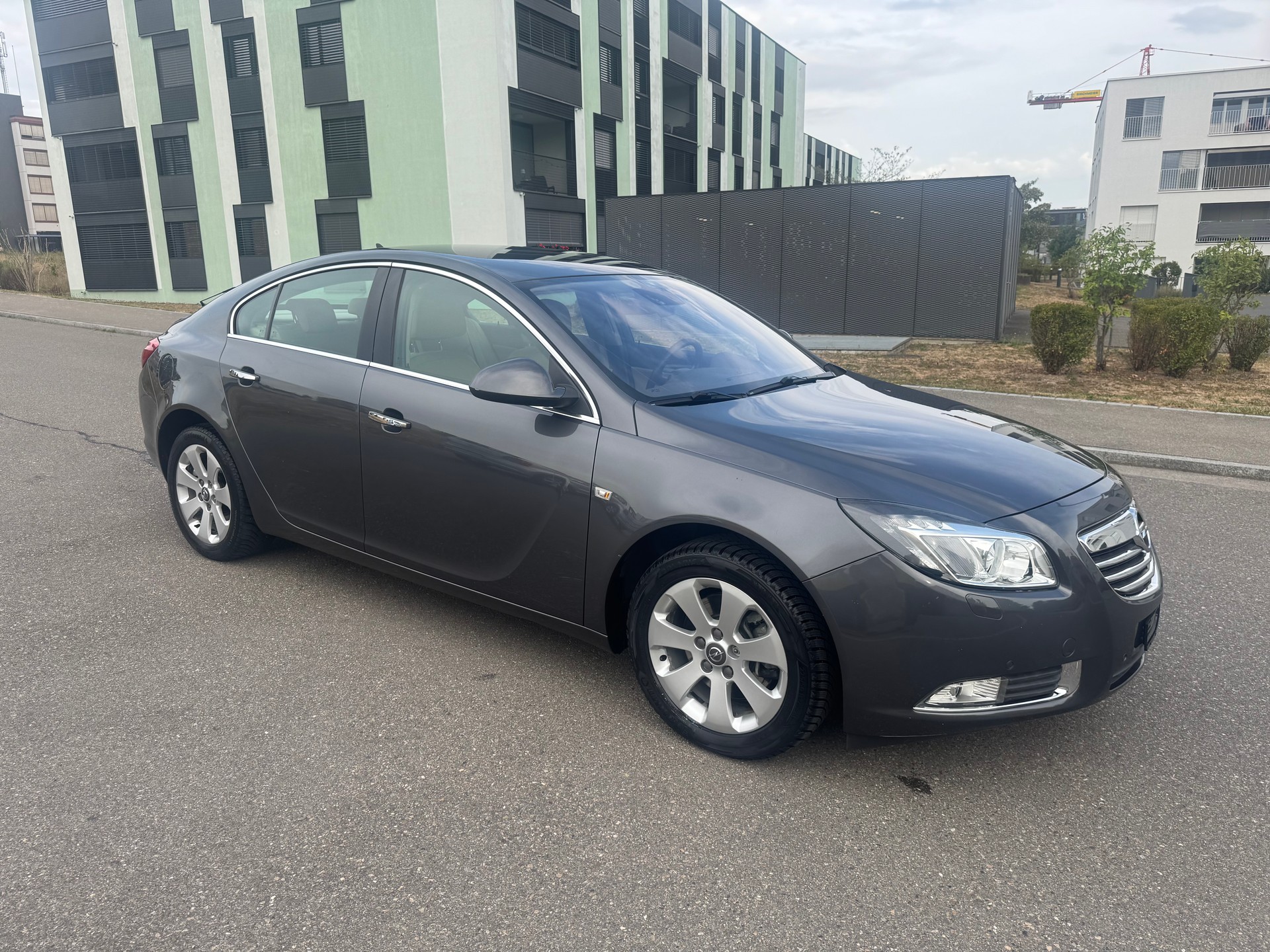 OPEL Insignia 2.0 Turbo Edition-image-2