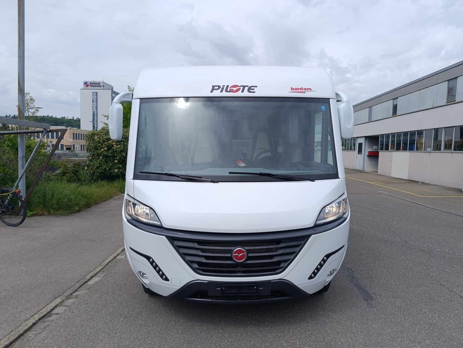 PILOTE Expression G690H *** Enormes Platzangebot auf nur 6,99 m***-image-5