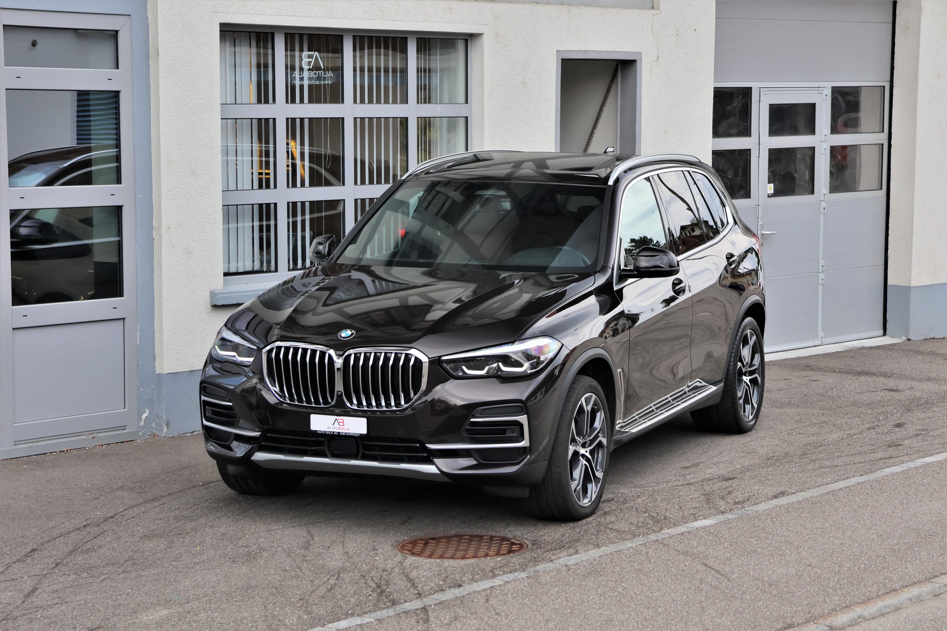BMW X5 xDrive 48V 40d xLine Steptronic (CH) + 2.7T AHK