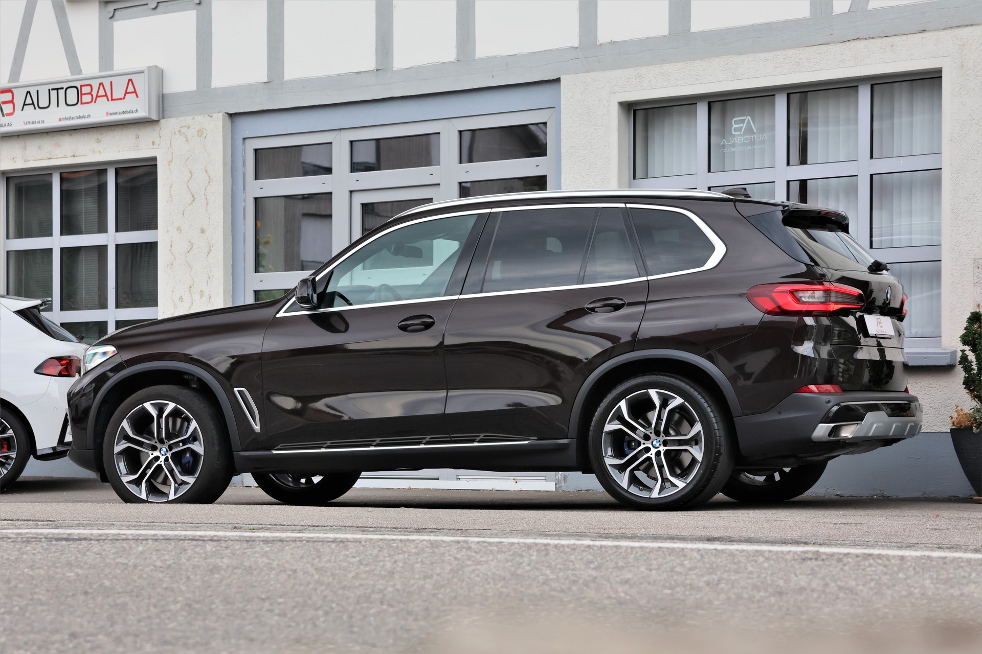 BMW X5 xDrive 48V 40d xLine Steptronic (CH) + 2.7T AHK-image-3