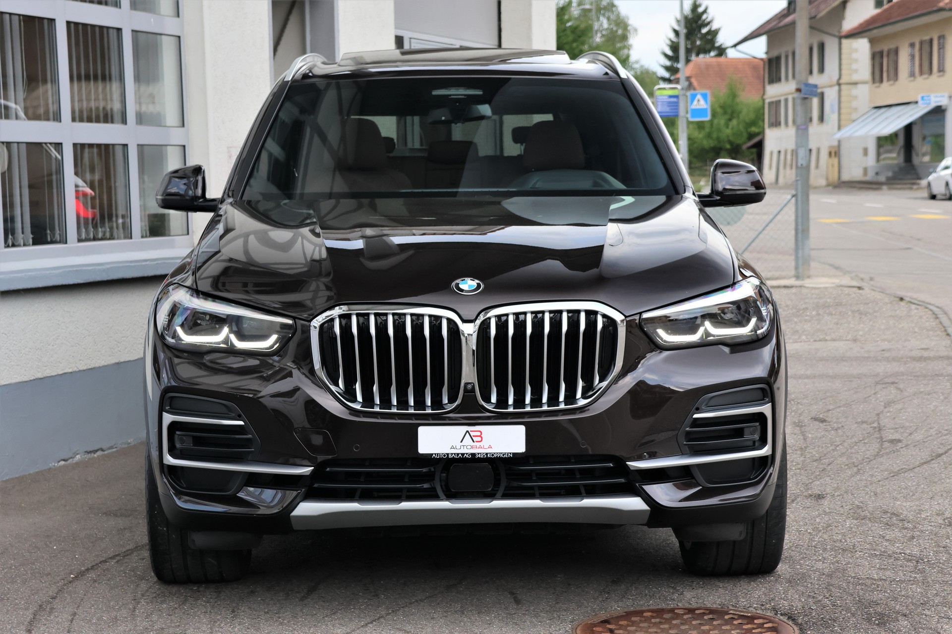 BMW X5 xDrive 48V 40d xLine Steptronic (CH) + 2.7T AHK-image-1