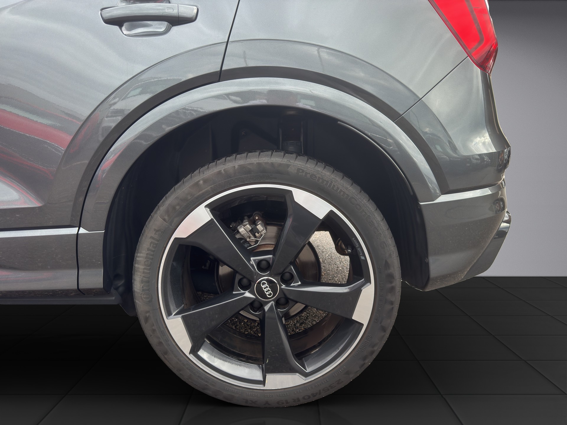 AUDI Q2 1.5 35 TFSI Sport S-Line-image-4
