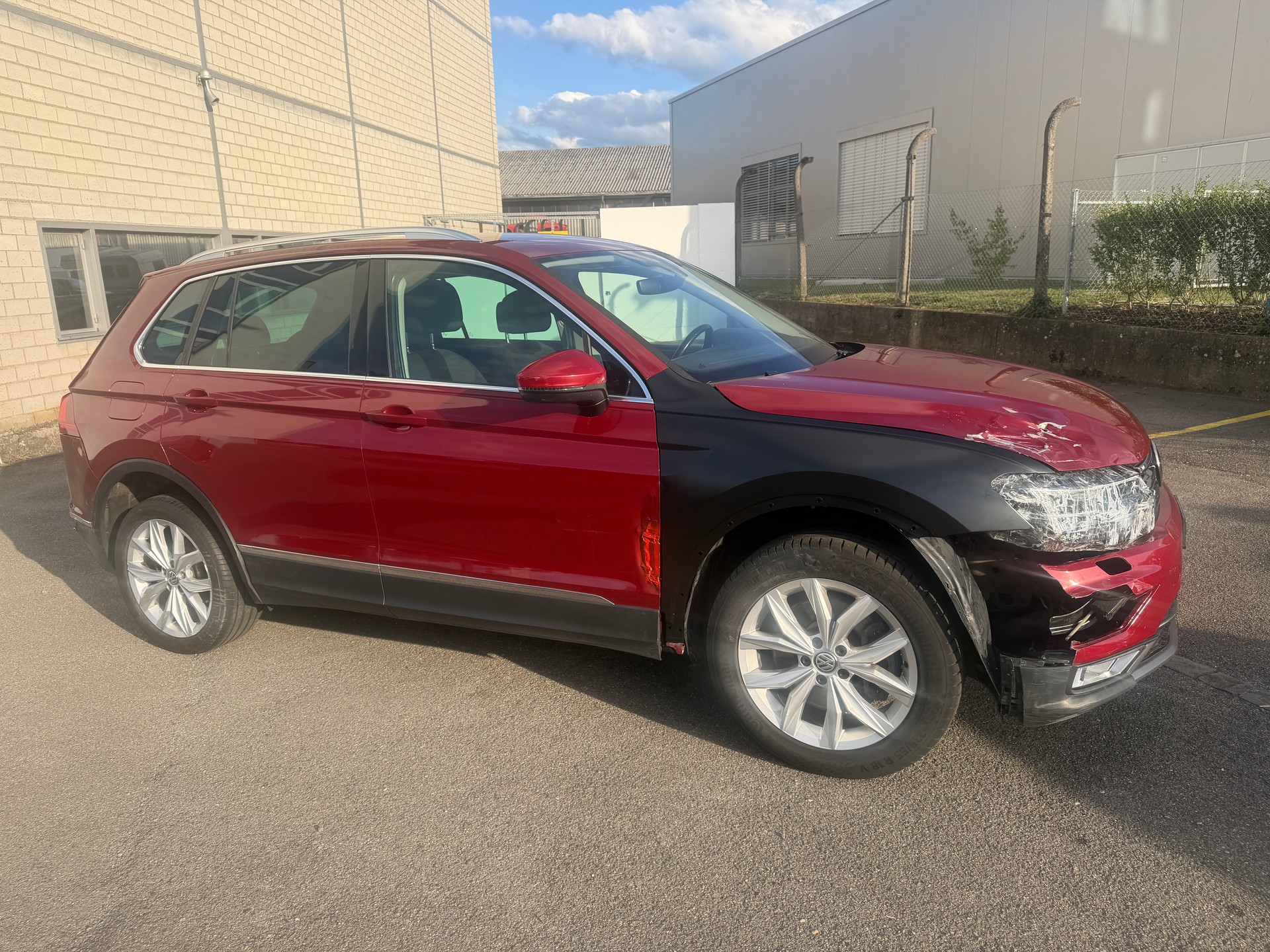 VW Tiguan 2.0TSI Comfortline 4Motion DSG-image-3