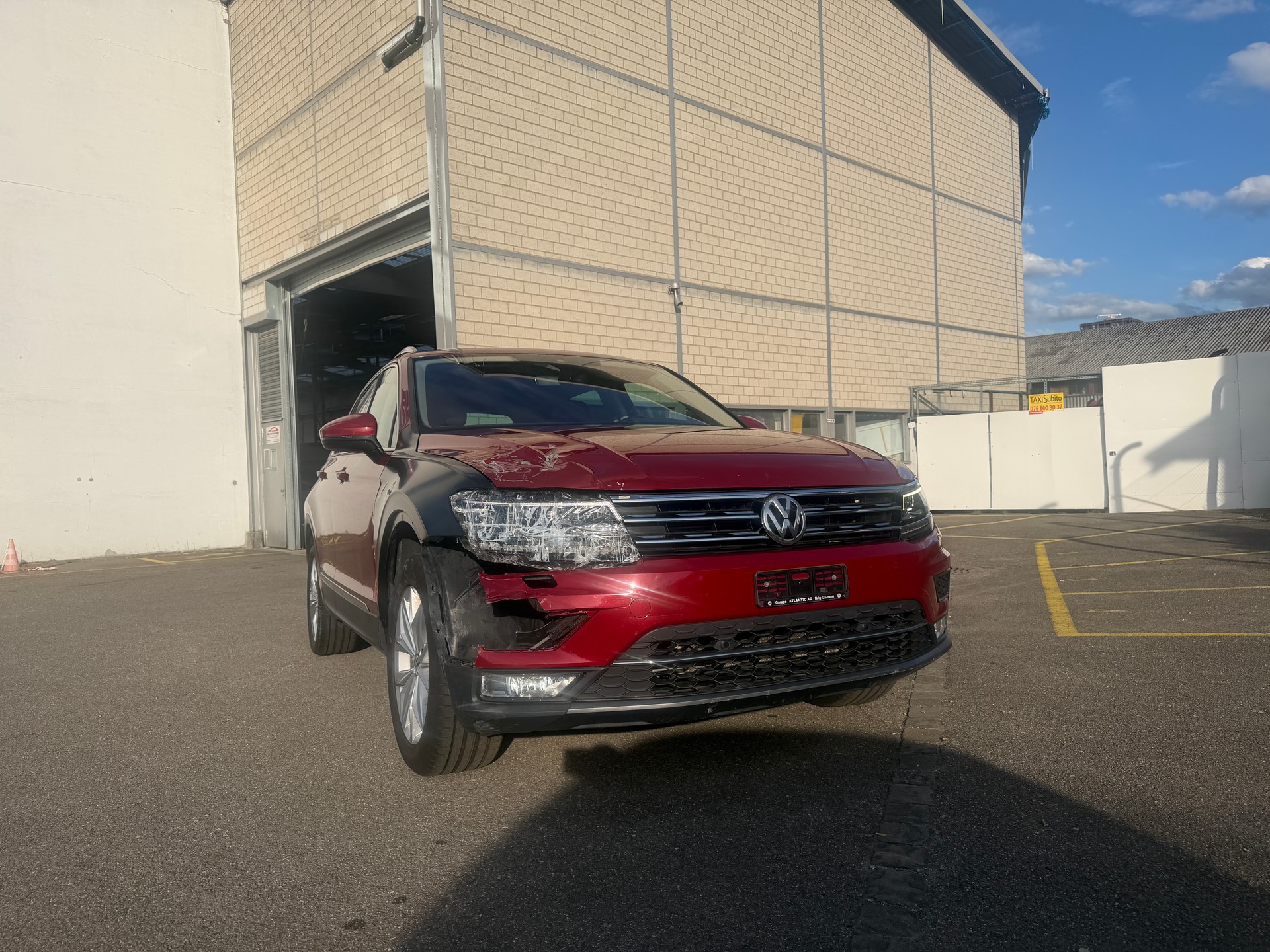 VW Tiguan 2.0TSI Comfortline 4Motion DSG-image-2