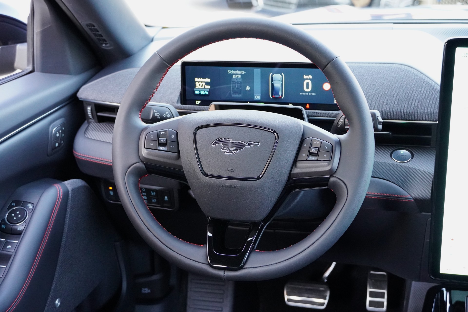 FORD Mustang MACH-E Premium AWD 72.6 kWh-image-14