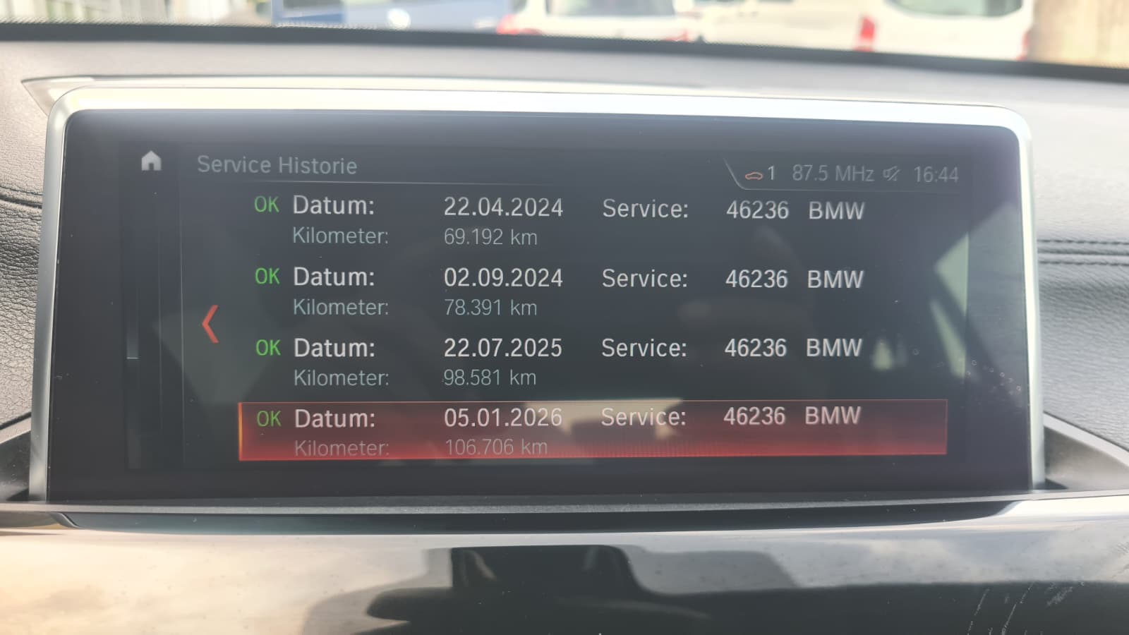 BMW X1 xDrive 18d Steptronic ** Teil-Leder ** Gr-Navi ** RF-Kamera ** Sitzheizung ** PDC V+H ** Frisch Ab MFK & Service **-image-15