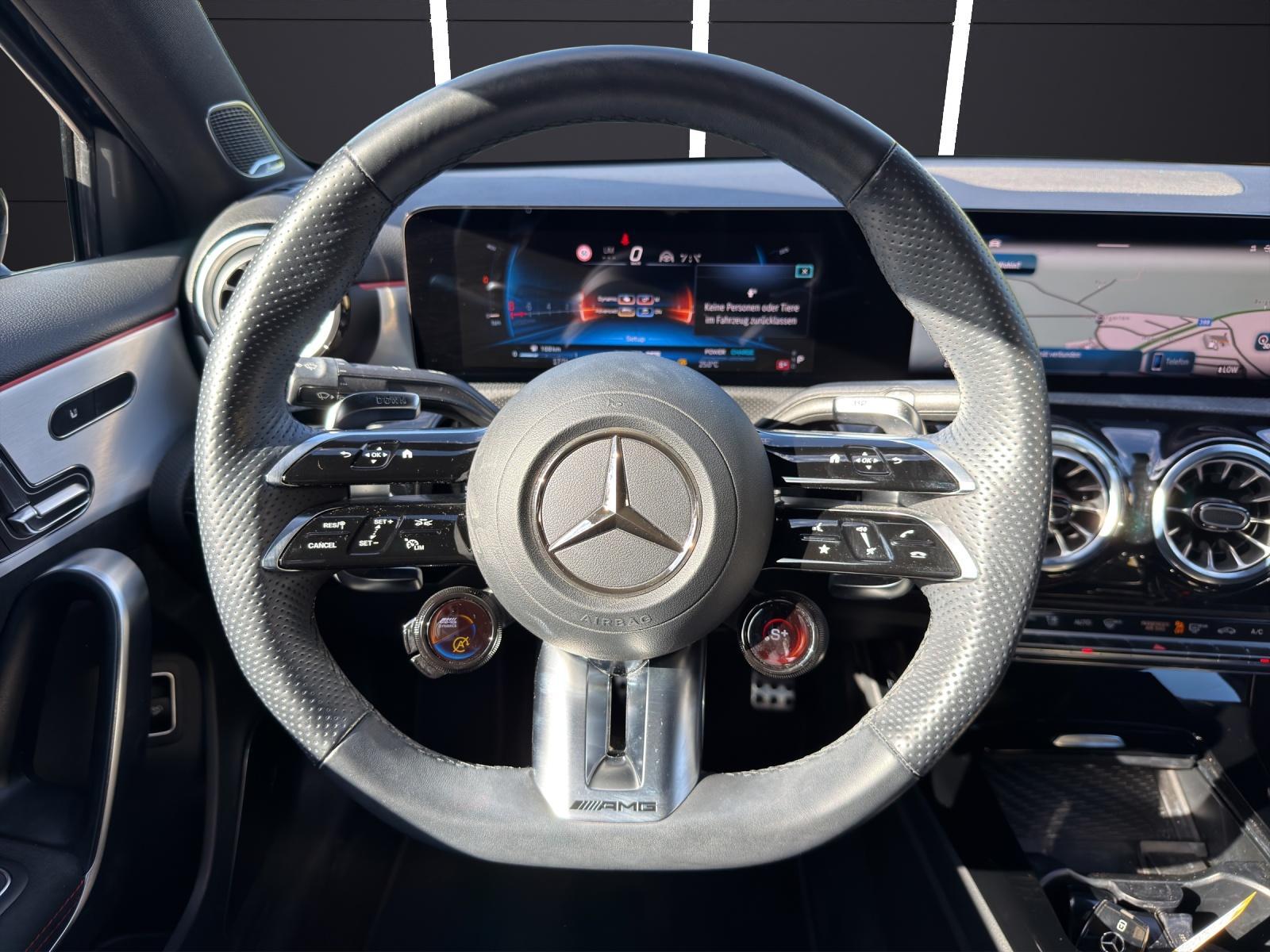 MERCEDES-BENZ A 35 AMG 4matic Limousine-image-5
