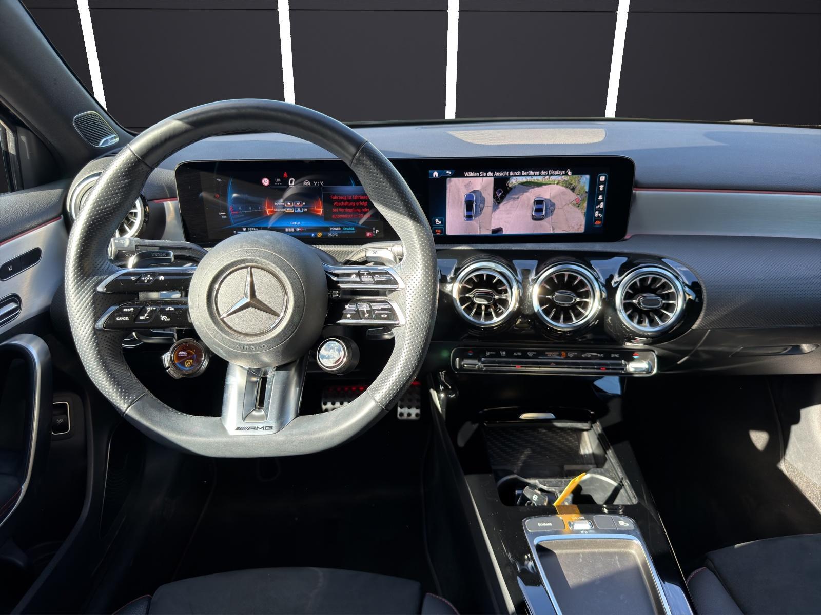 MERCEDES-BENZ A 35 AMG 4matic Limousine-image-11