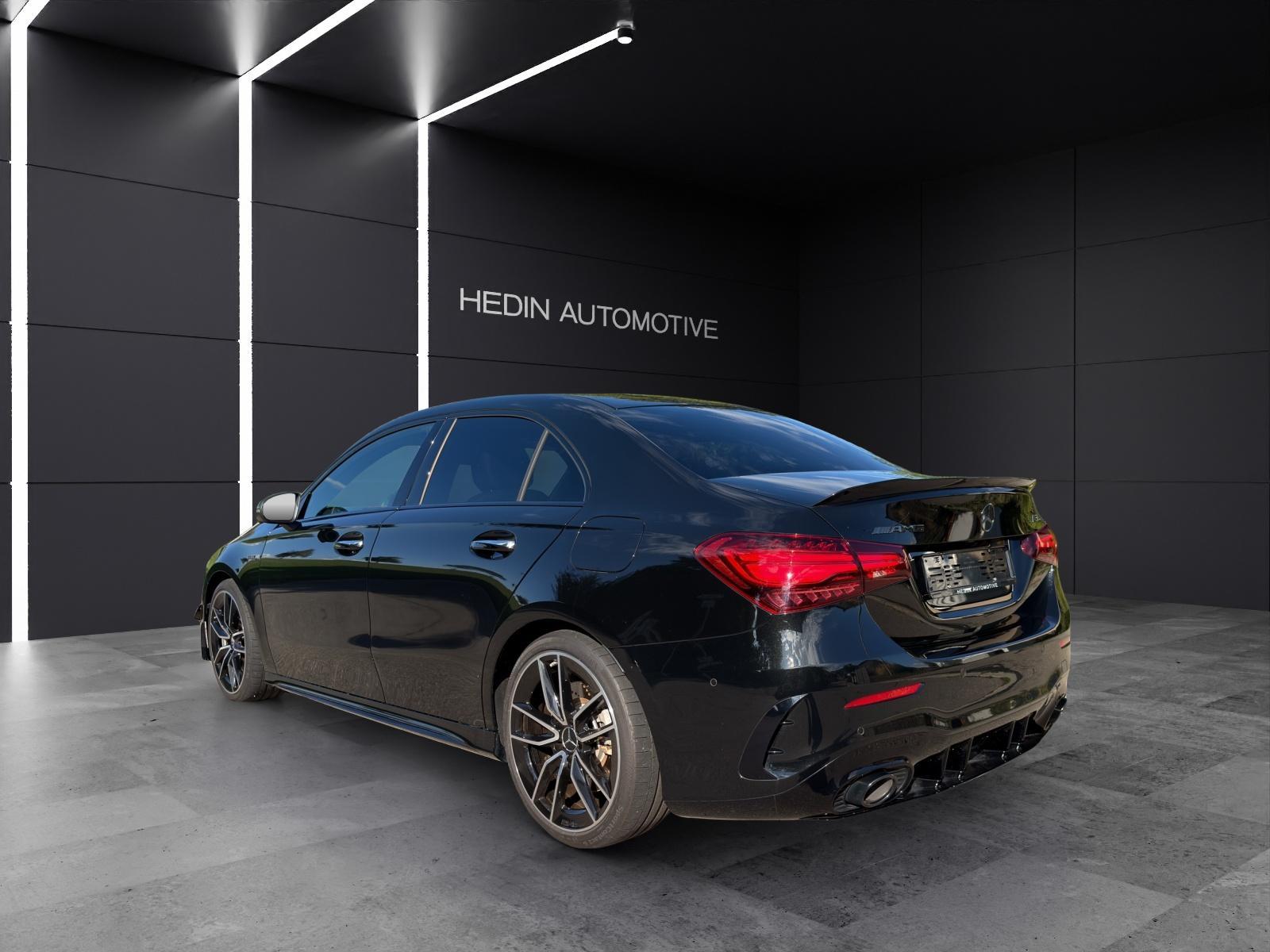 MERCEDES-BENZ A 35 AMG 4matic Limousine-showroom-element-2