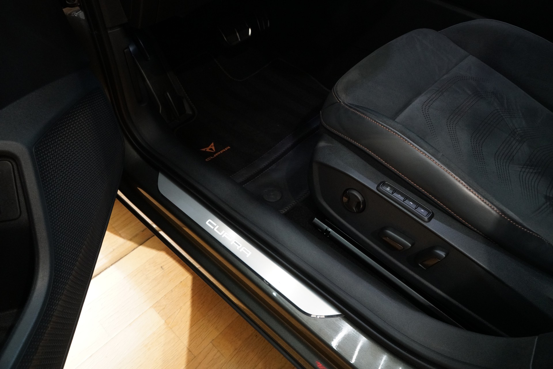 CUPRA Formentor 2.0TSI VZ 4Drive DSG-image-17