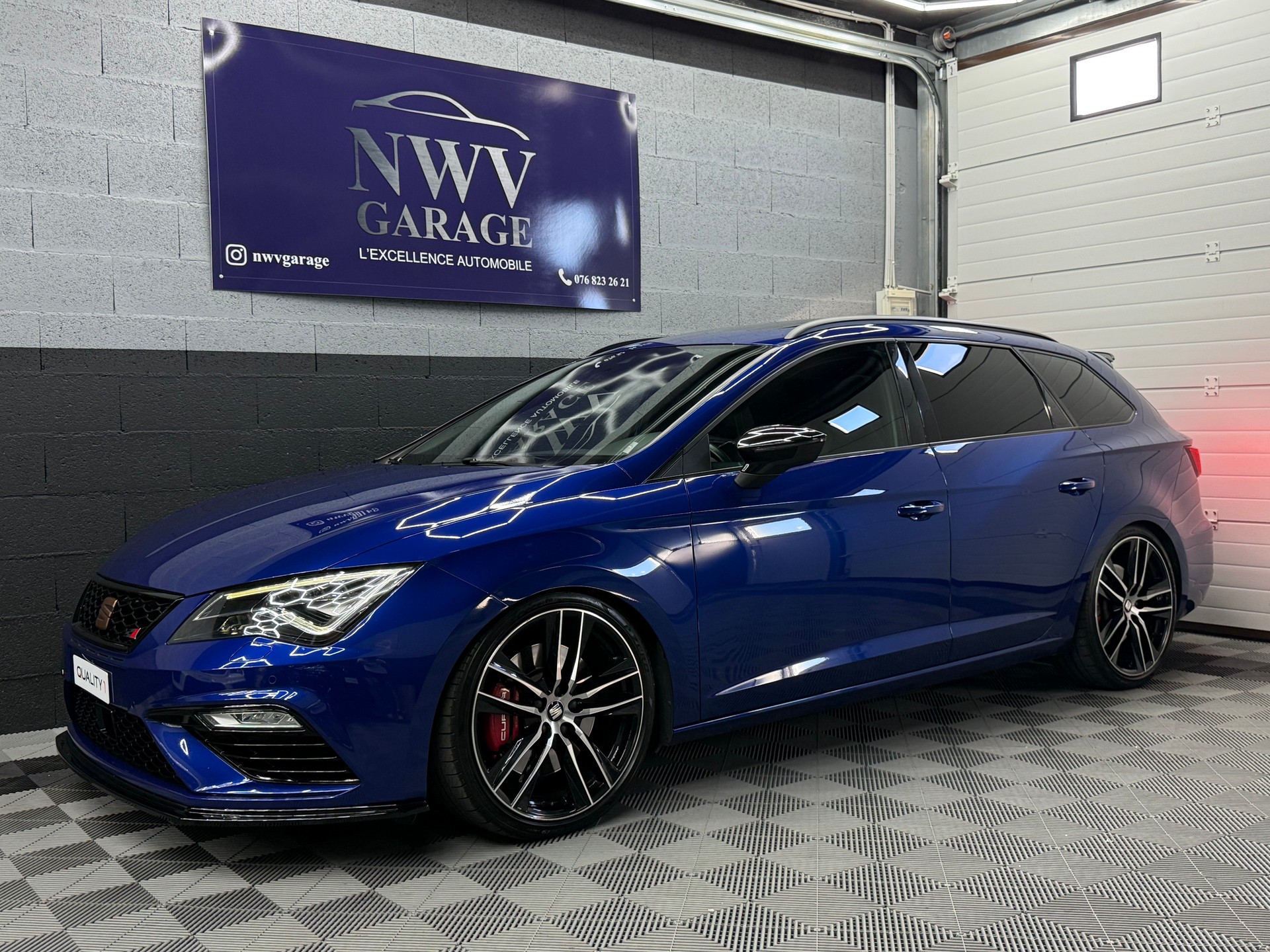 SEAT Leon ST 2.0 TSI Cupra 300 4 Drive DSG-image-1