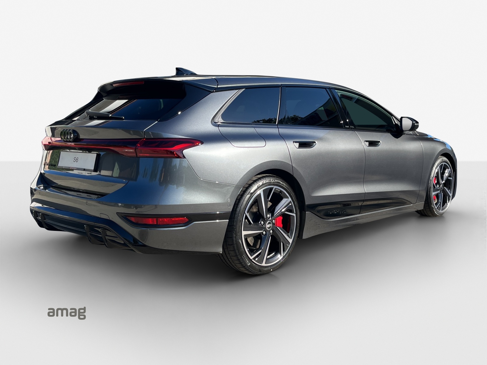 AUDI S6 Avant e-tron quattro-image-4