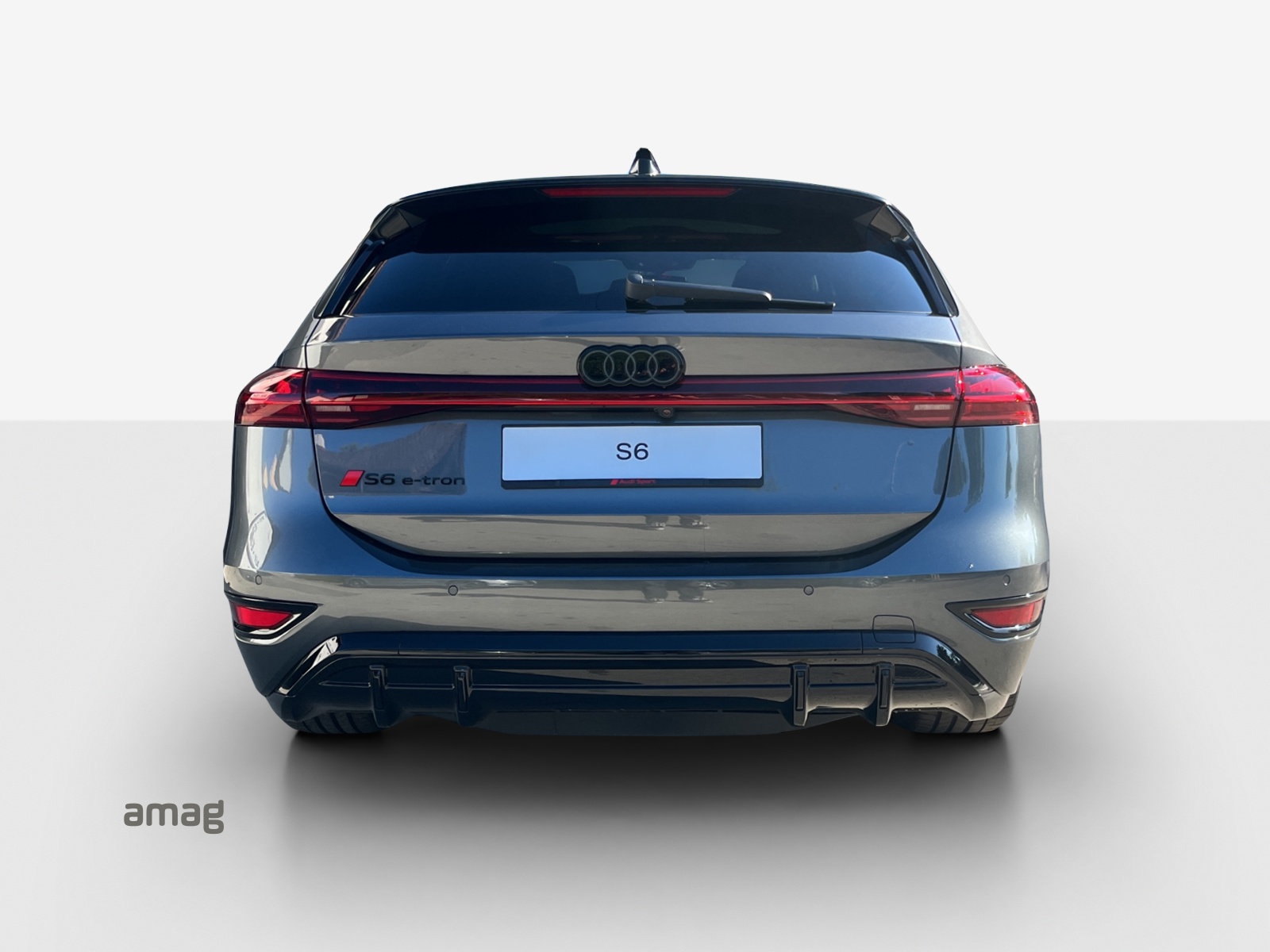 AUDI S6 Avant e-tron quattro-image-3