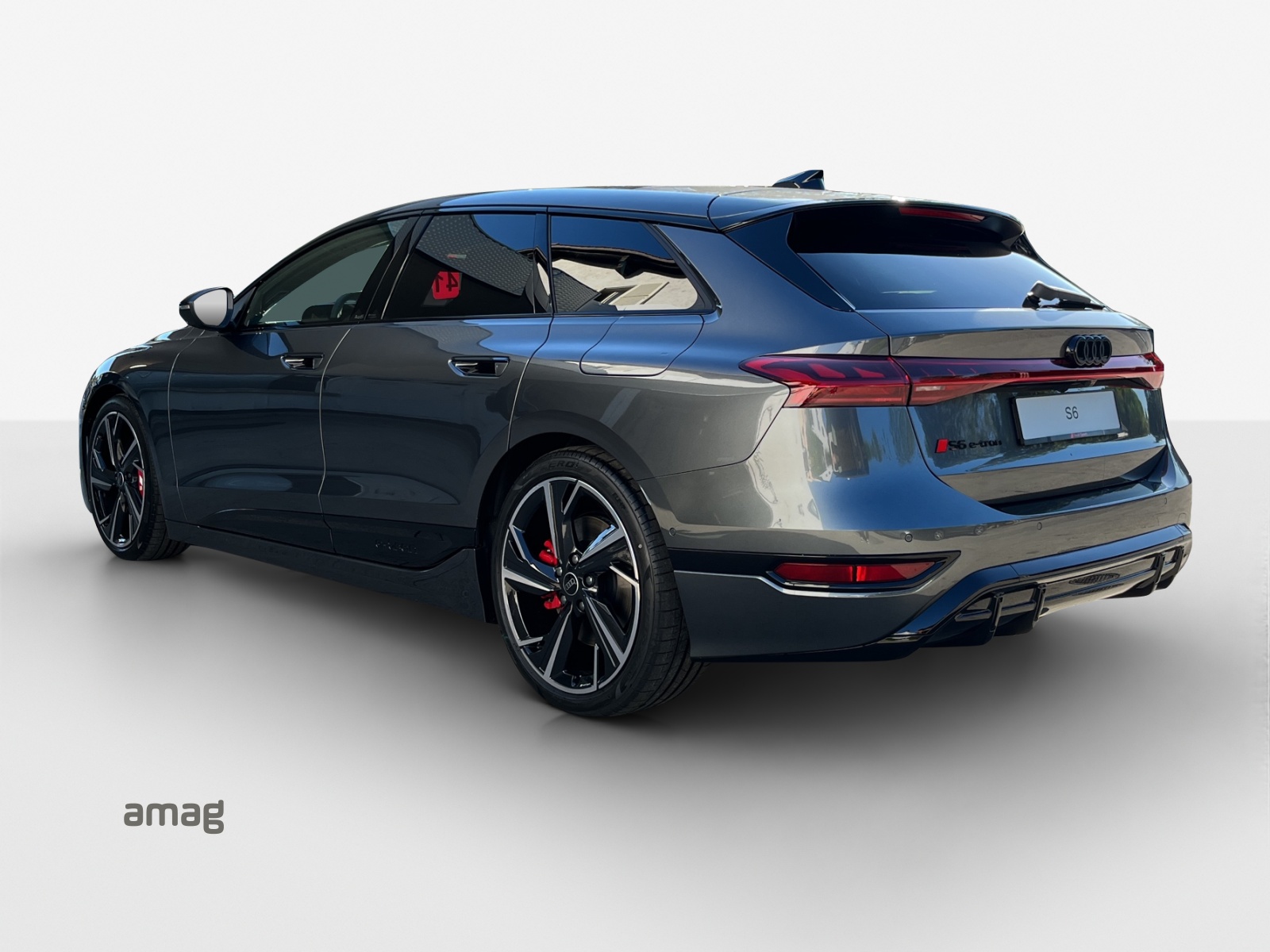 AUDI S6 Avant e-tron quattro-image-2