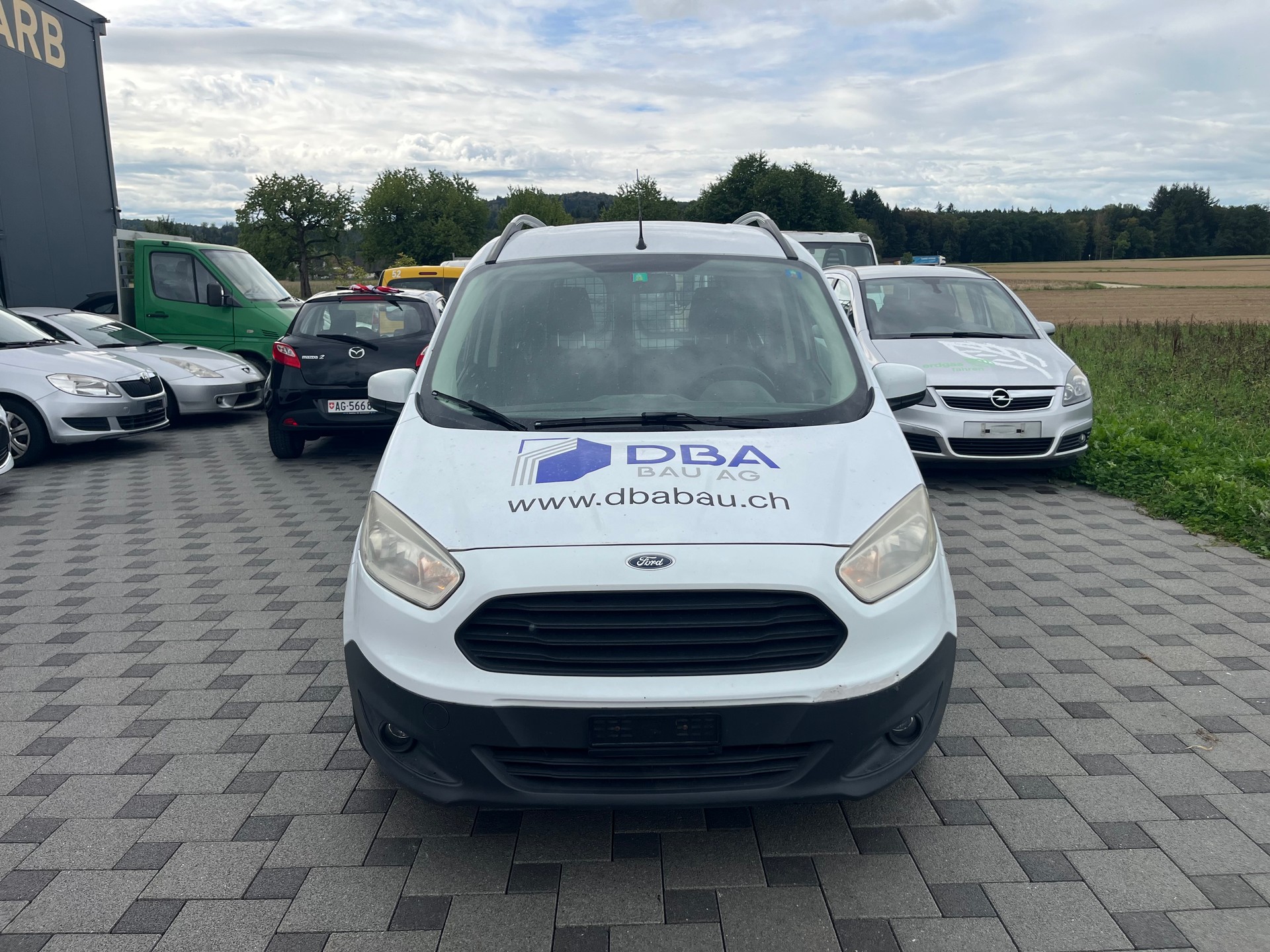 FORD Transit Courier Van 1.0 EcoBoost Ambiente-image-3