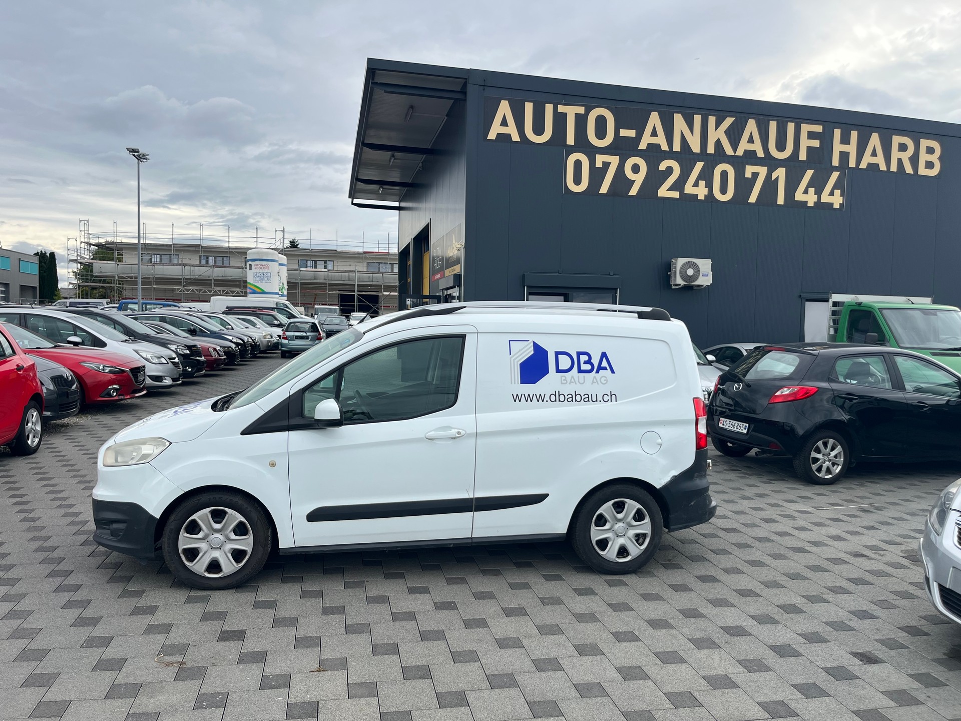 FORD Transit Courier Van 1.0 EcoBoost Ambiente-image-0