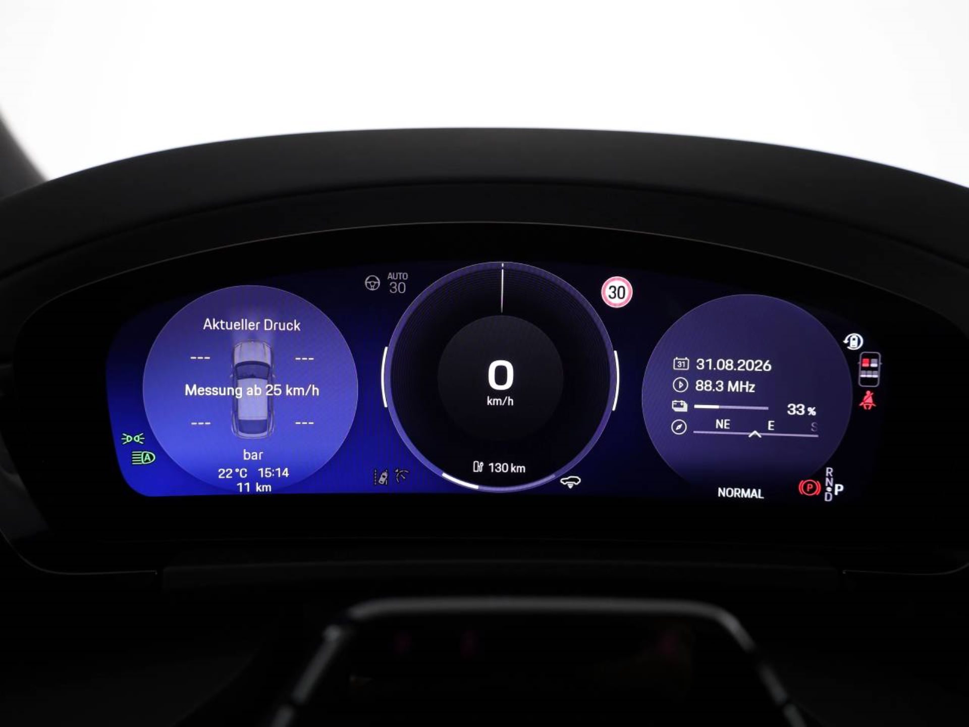 PORSCHE Macan 4S-image-10