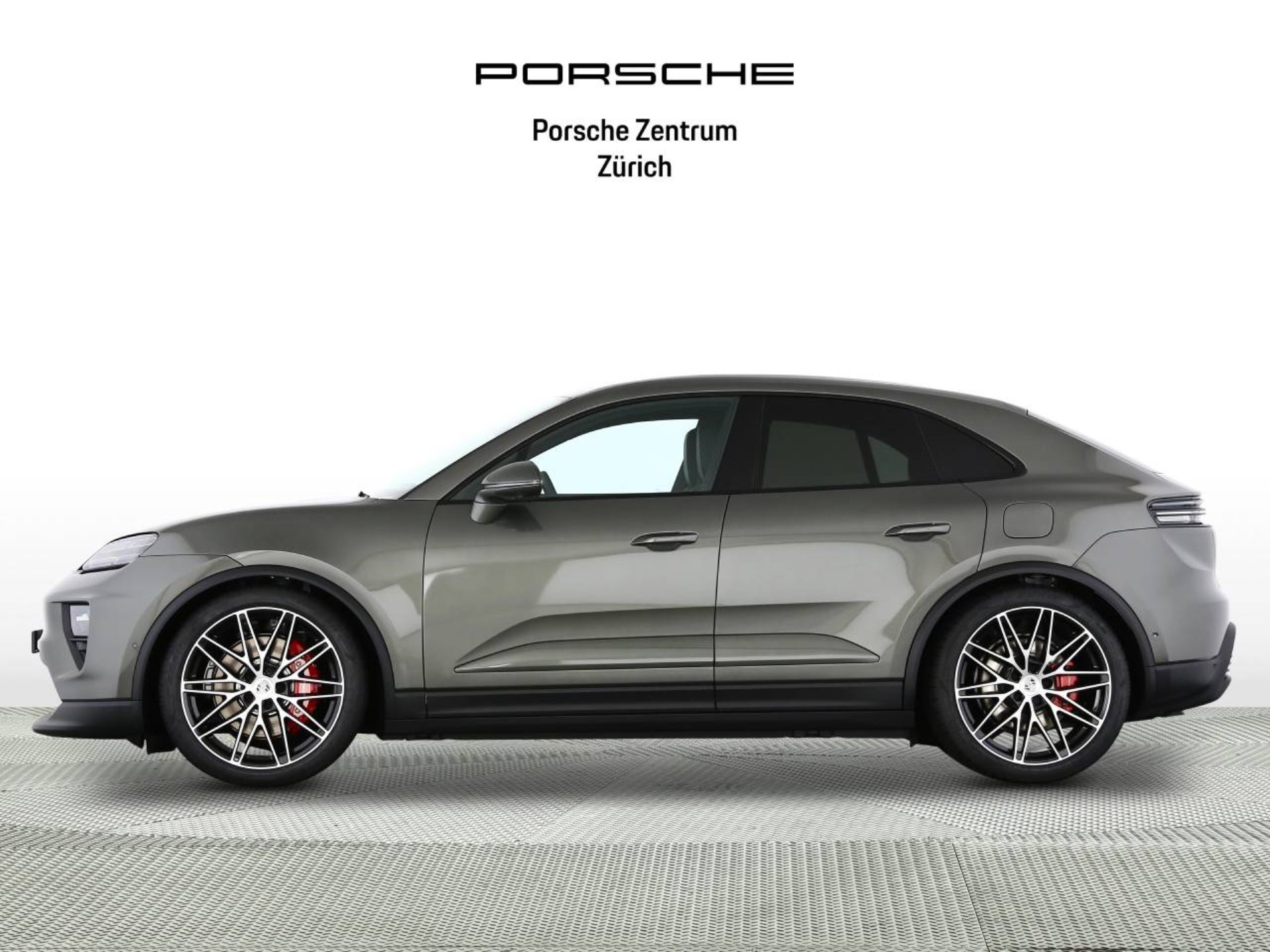PORSCHE Macan 4S-image-1