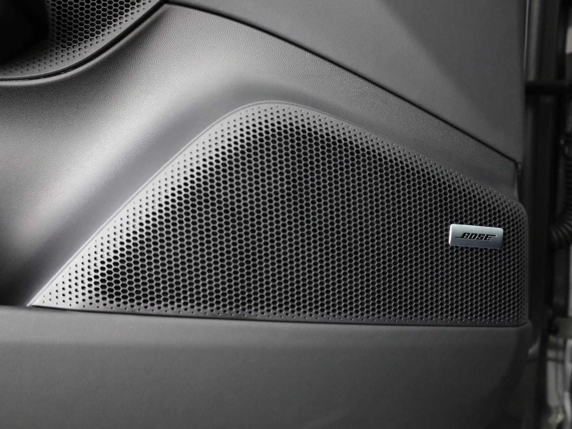 PORSCHE Macan 4S-image-19