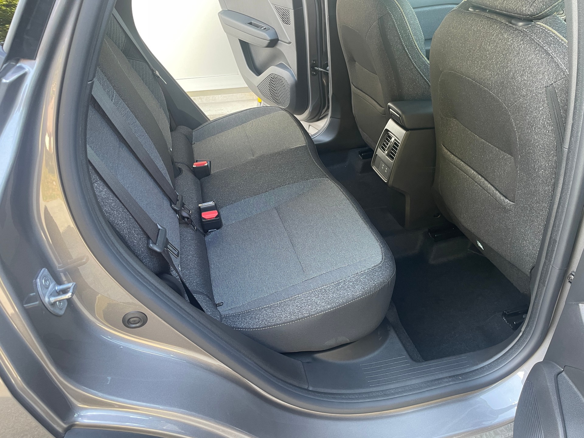 RENAULT Captur 1.8 E-Tech 160 Techno DHT-image-8