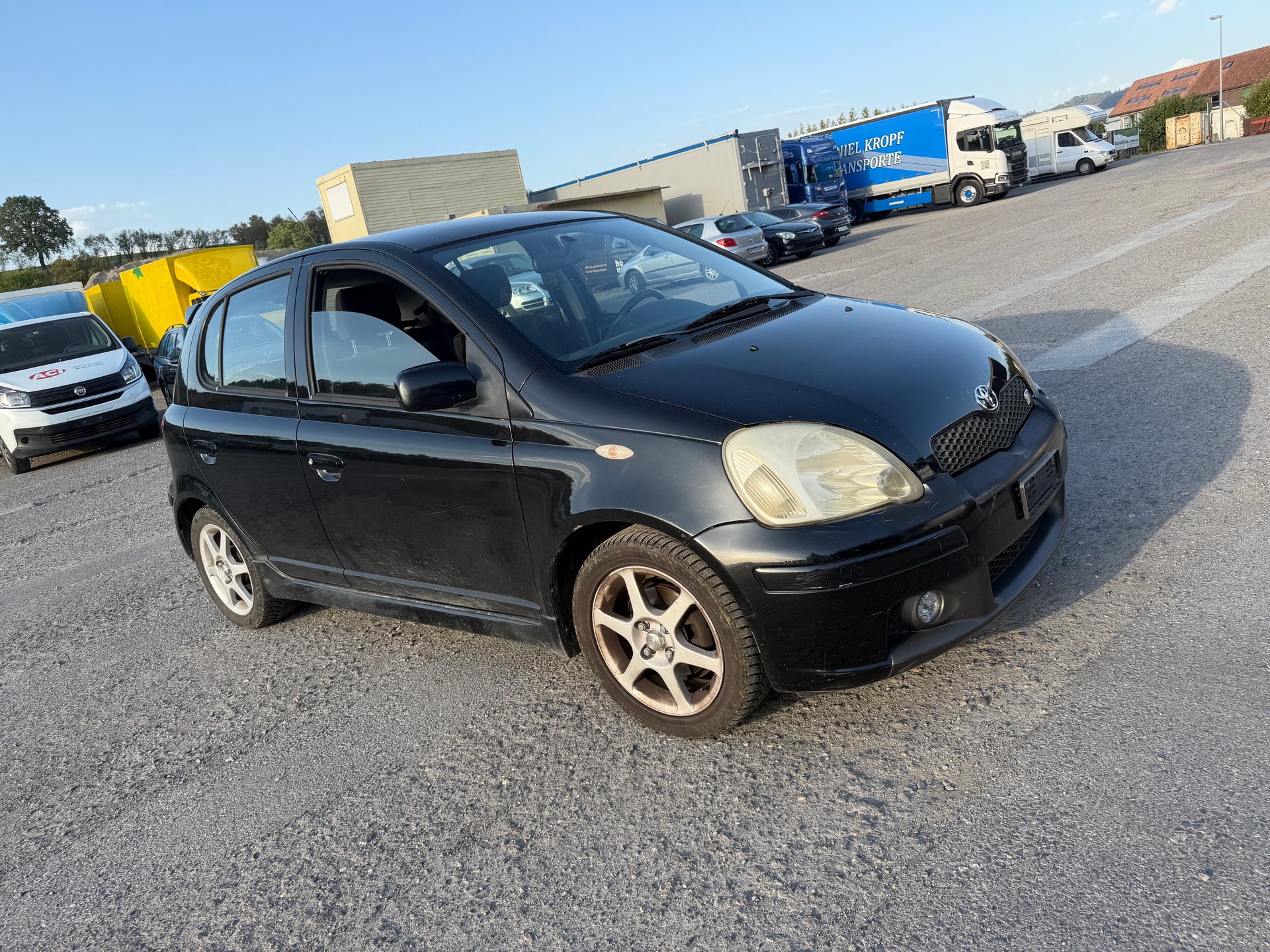 TOYOTA Yaris 1.5 TS-image-1