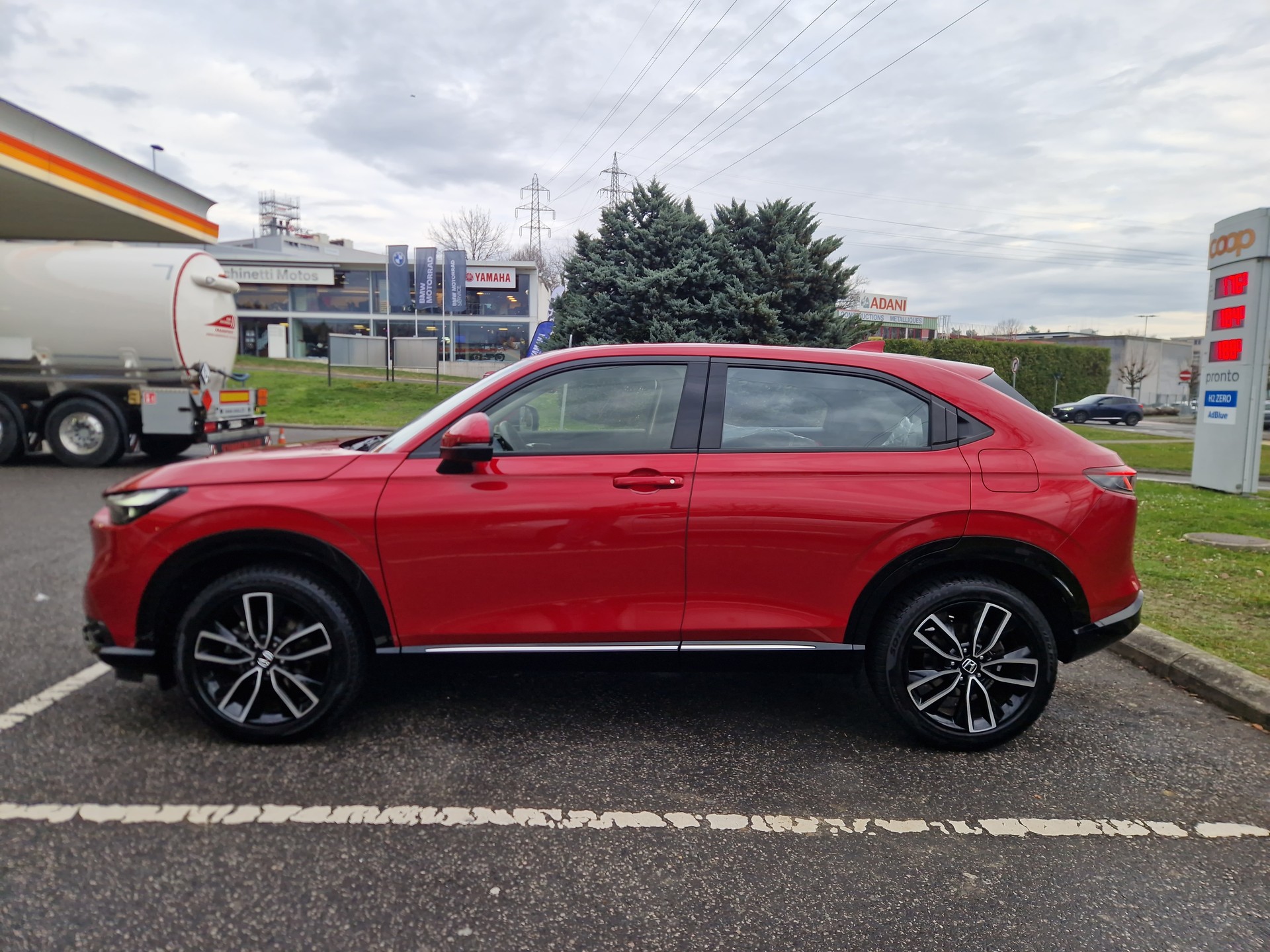 HONDA 1.5 i-MMD Advance-image-1
