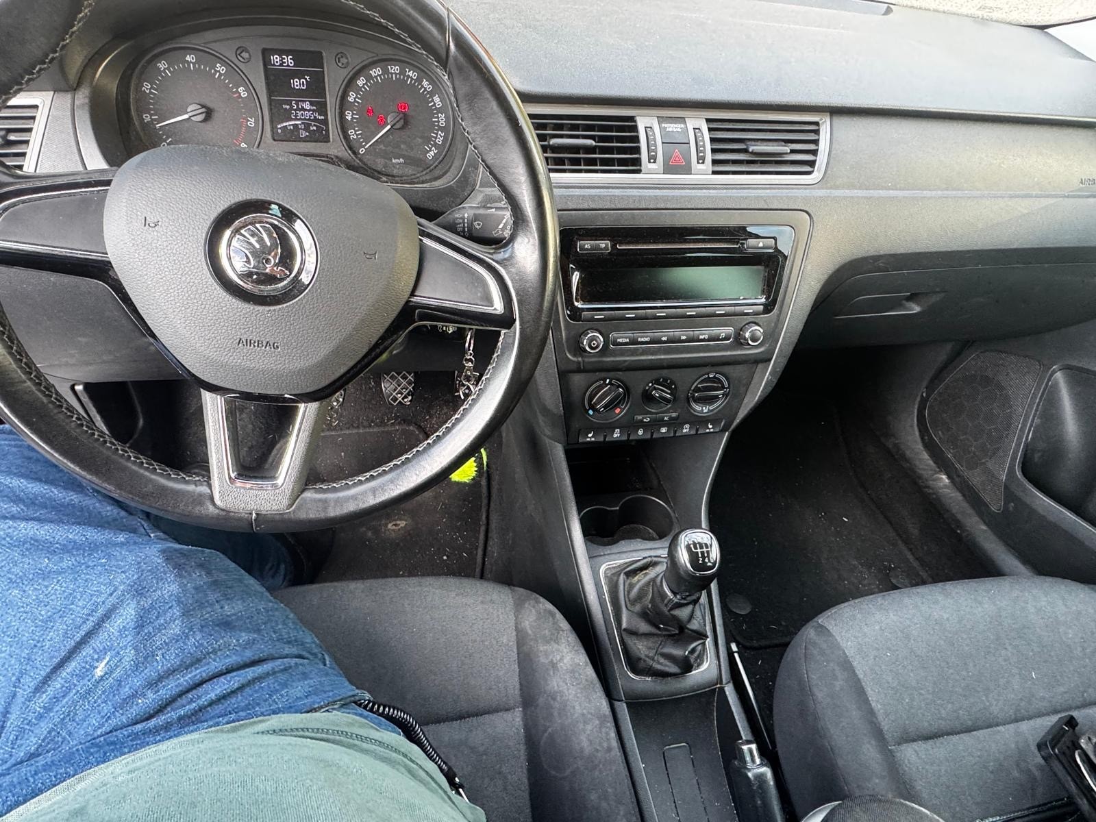 SKODA Rapid Spaceback 1.2 TSI Ambition-image-10