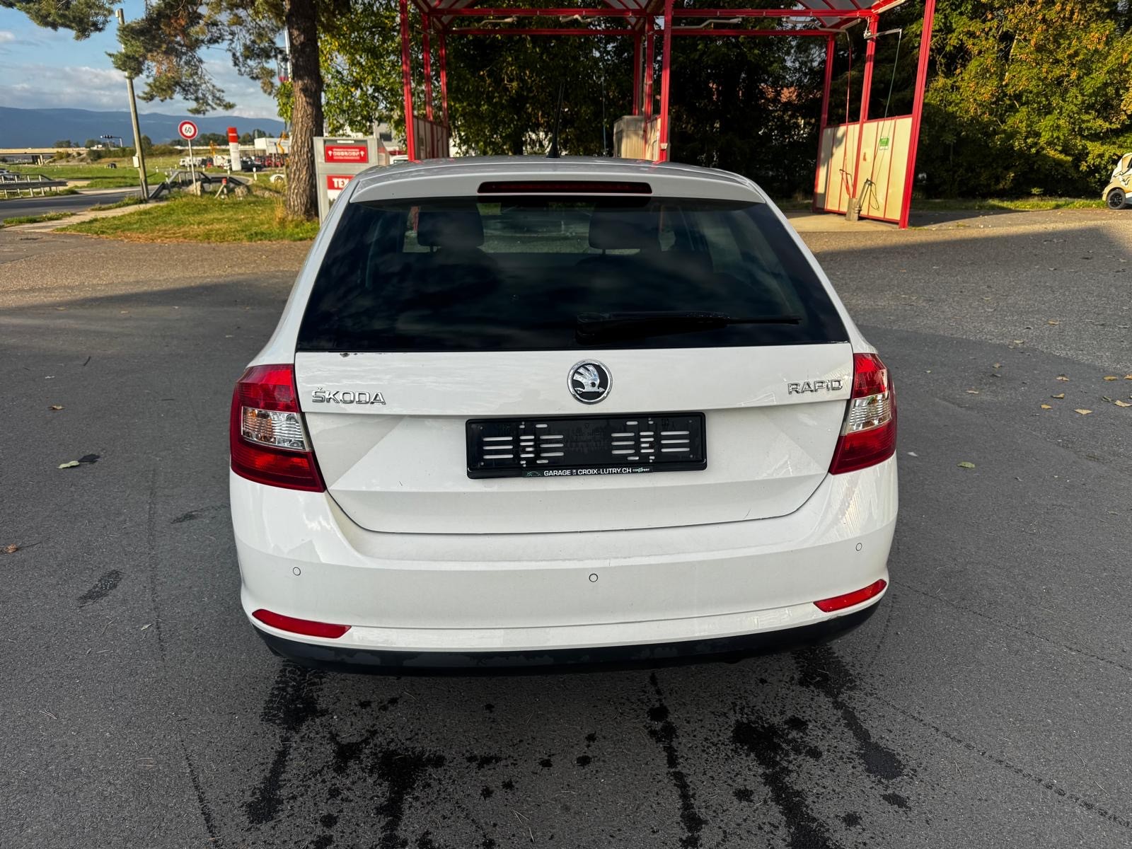 SKODA Rapid Spaceback 1.2 TSI Ambition-image-4