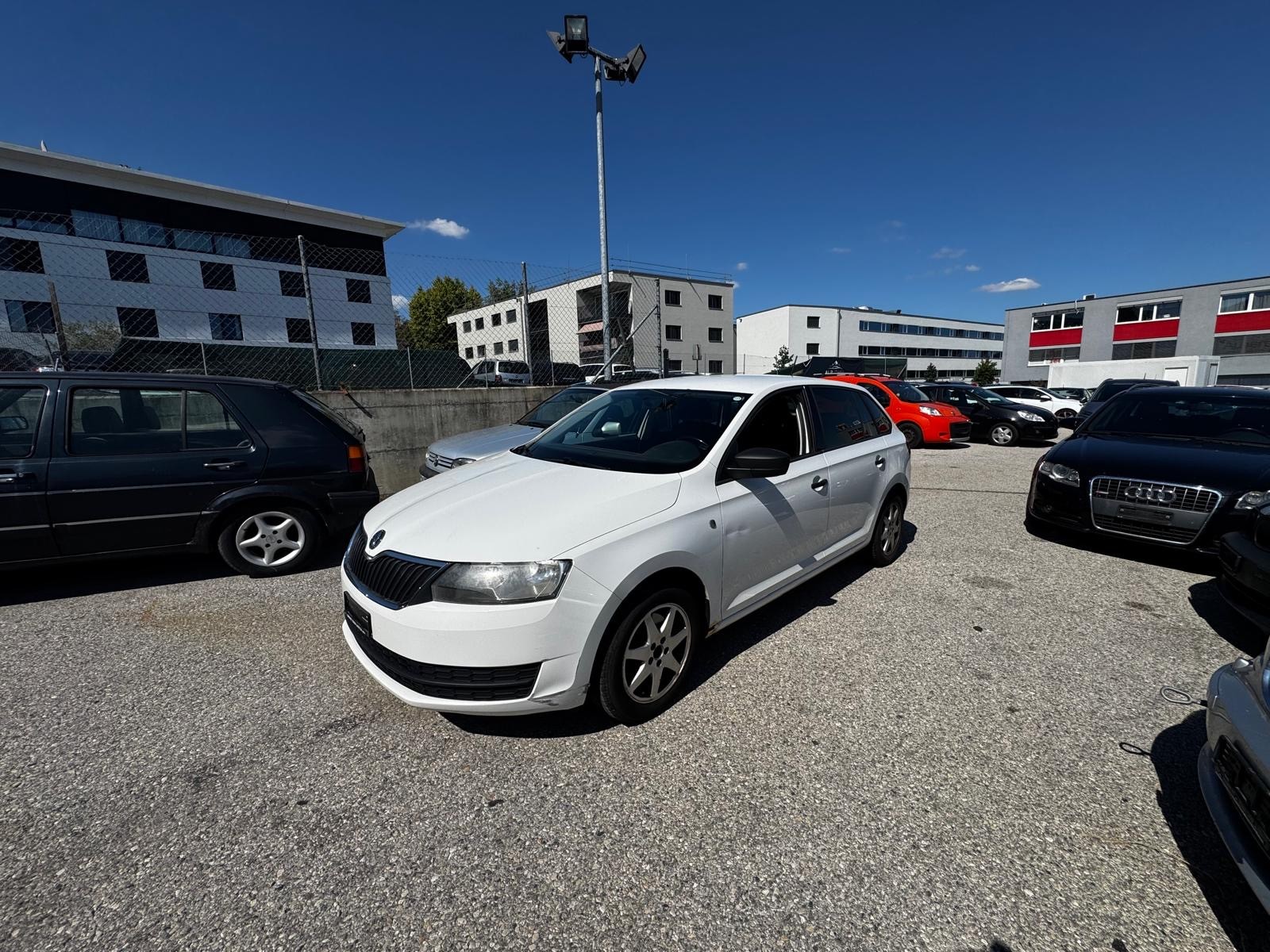 SKODA Rapid Spaceback 1.2 TSI Ambition-image-3