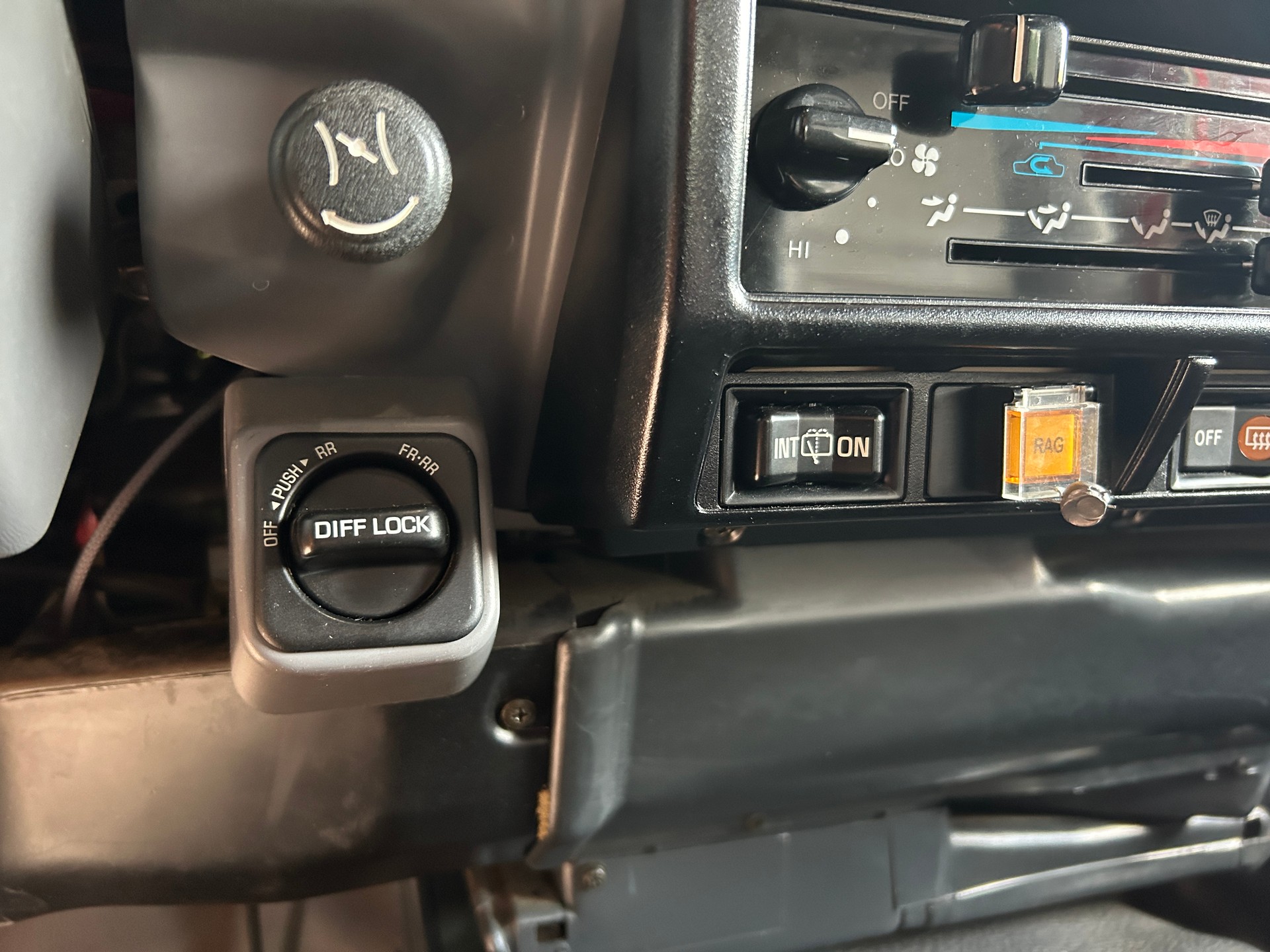 TOYOTA 400 Hdt Long 4.2D-image-11