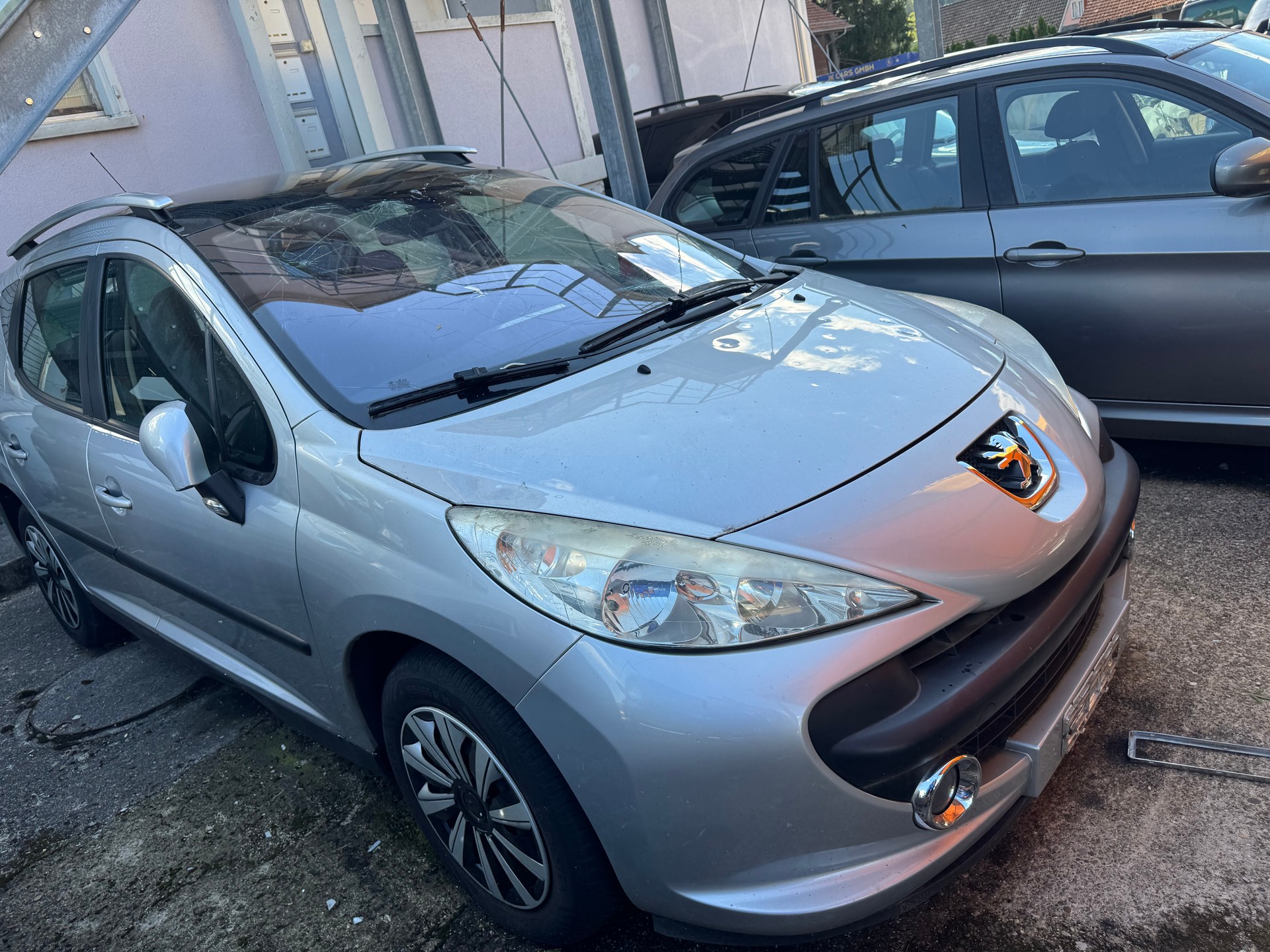 PEUGEOT 207 SW 1.6 16V Sport-image-2
