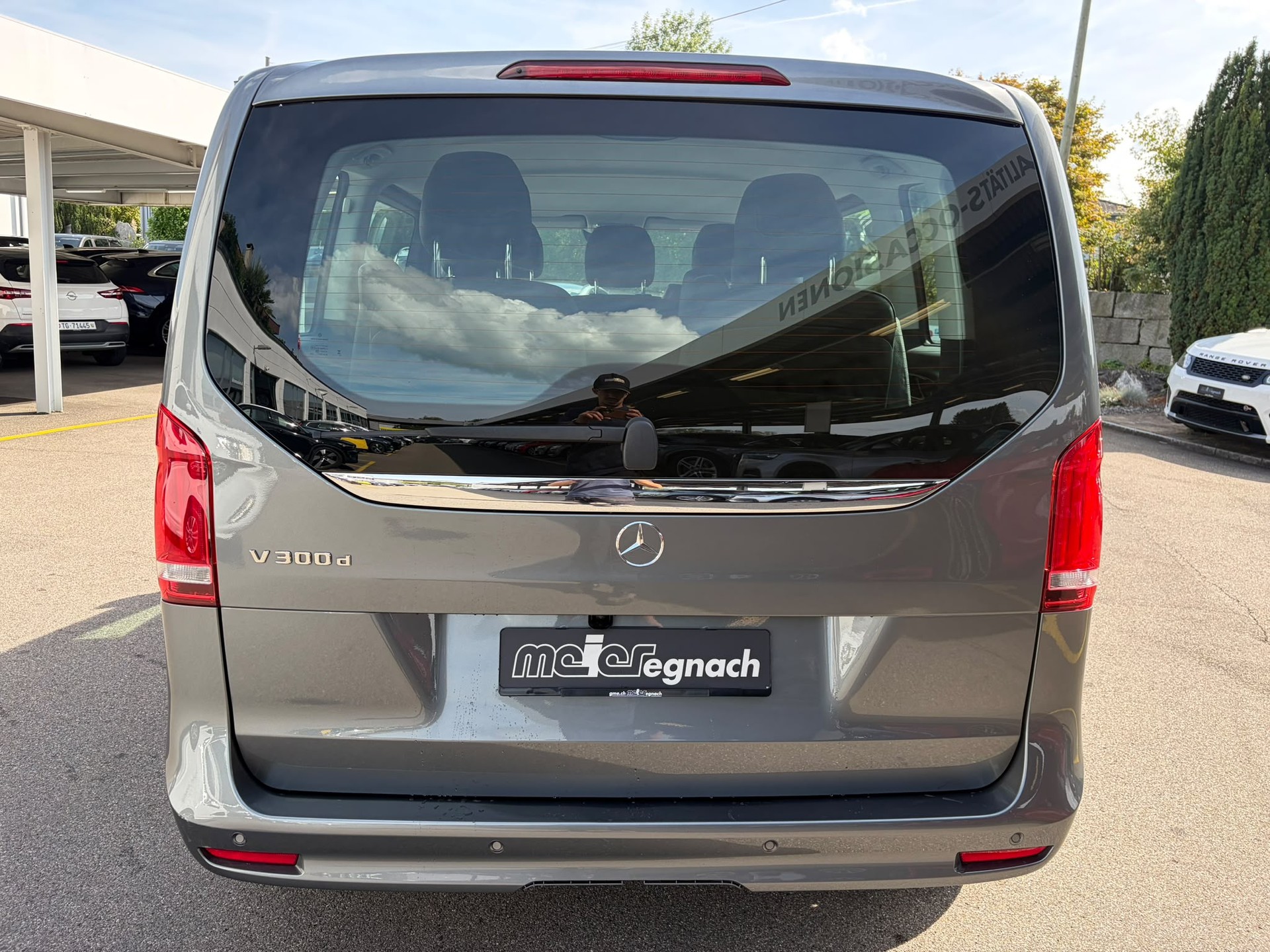 MERCEDES-BENZ V 300 d kompakt Avantgarde 9G-Tronic-image-7
