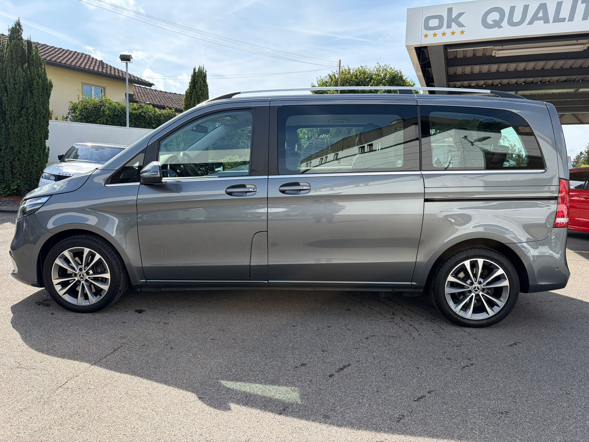 MERCEDES-BENZ V 300 d kompakt Avantgarde 9G-Tronic-image-3