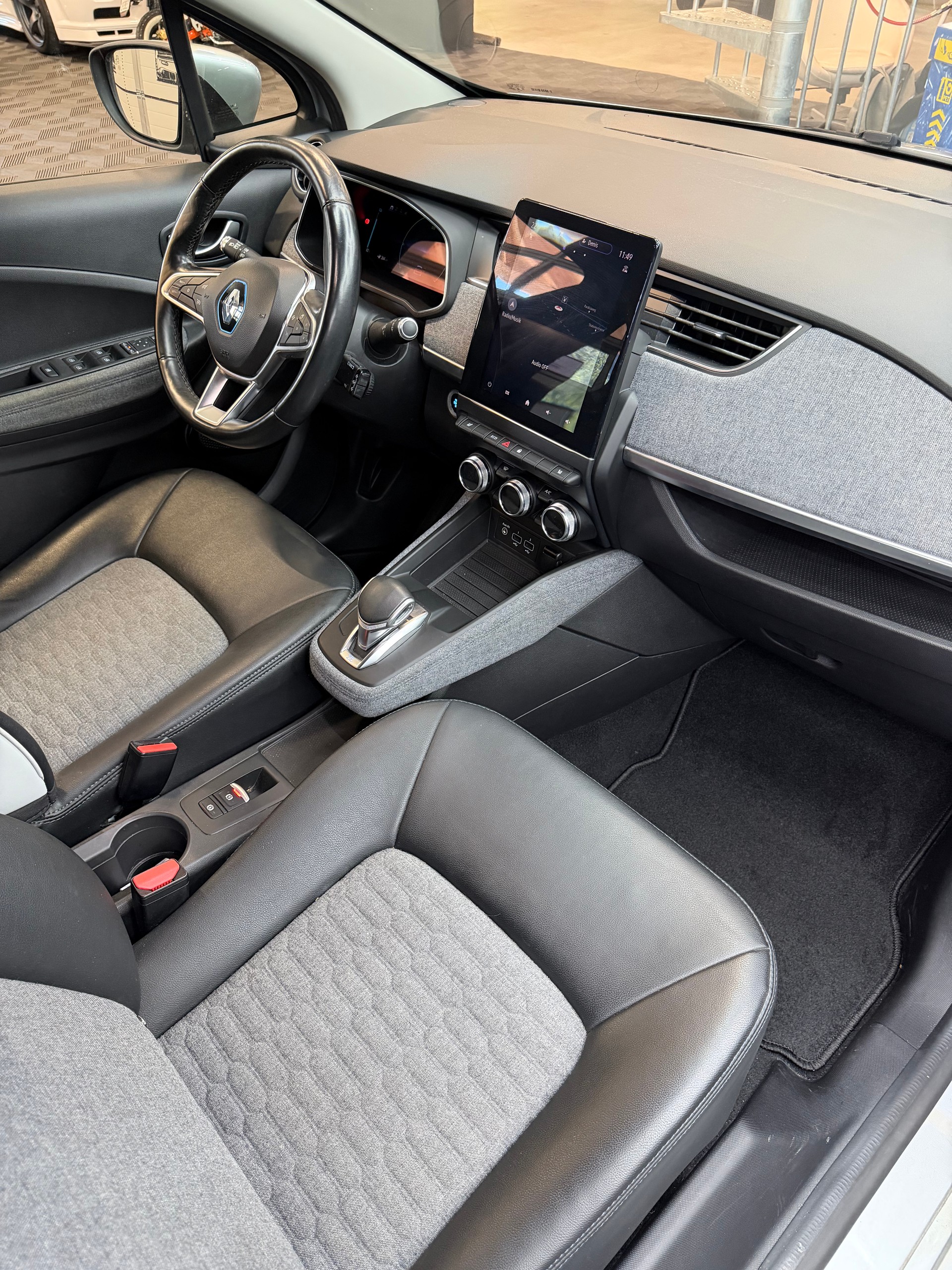 RENAULT Zoe Intens R135 (incl. Batterie)-image-7