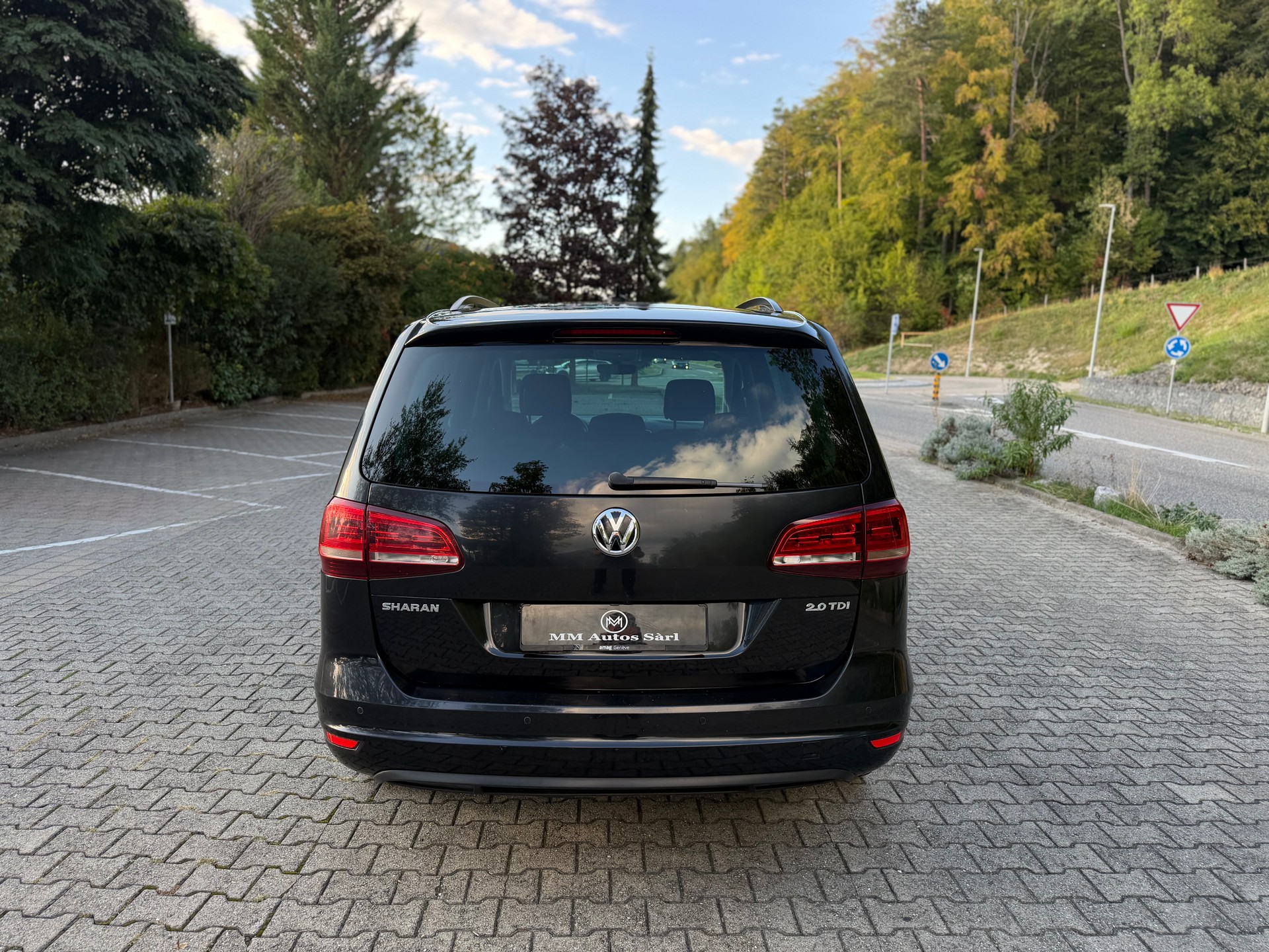 VW Sharan 2.0 TDI BMT Comfortline DSG-image-4