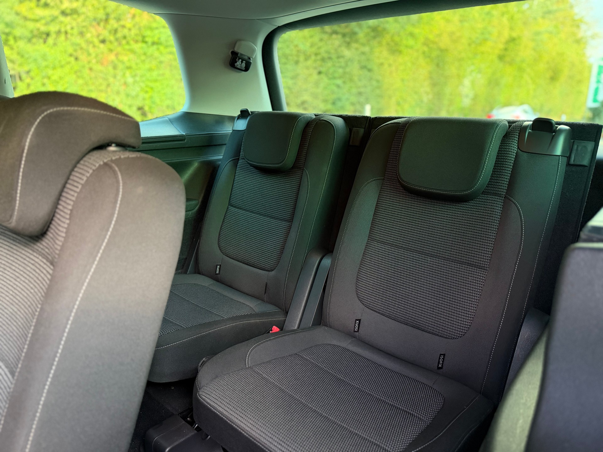 VW Sharan 2.0 TDI BMT Comfortline DSG-image-9