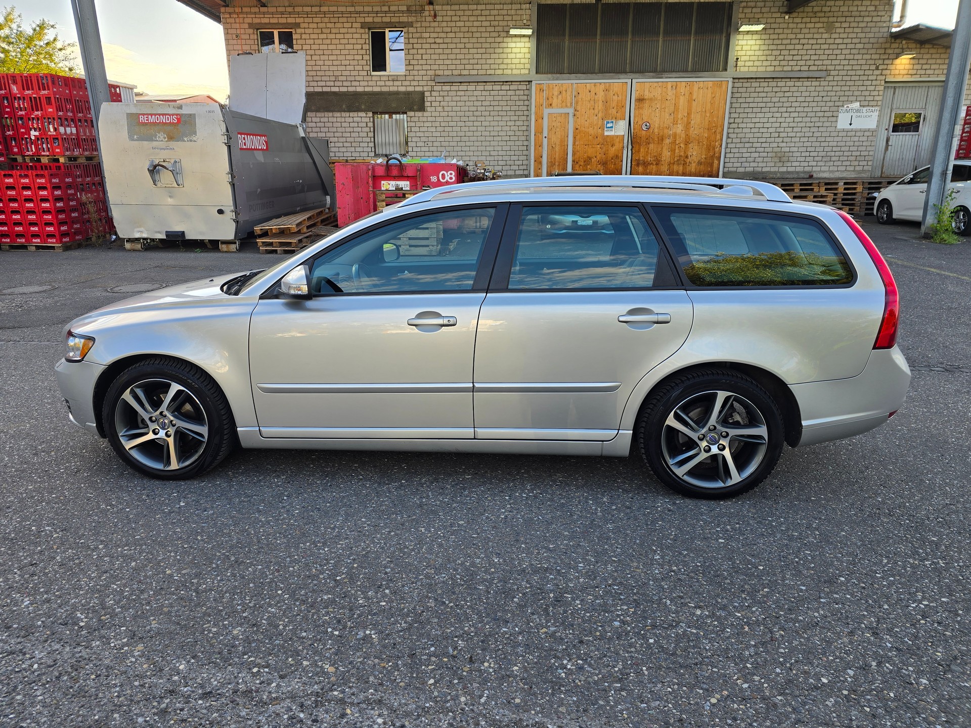 VOLVO V50 D2 Kinetic-image-7