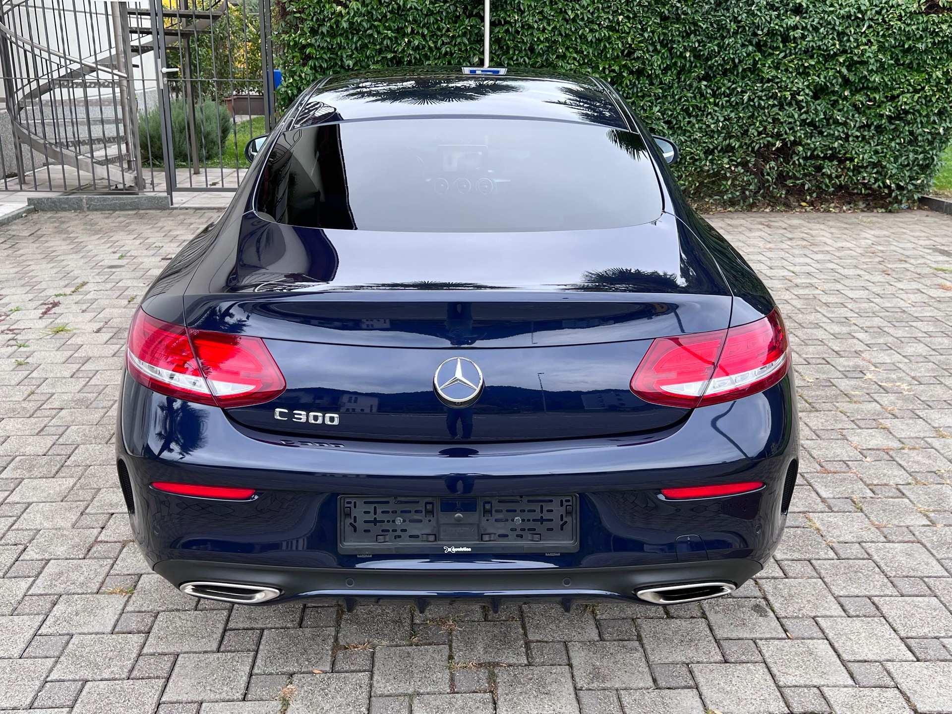 MERCEDES-BENZ C 300 AMG Line-image-3