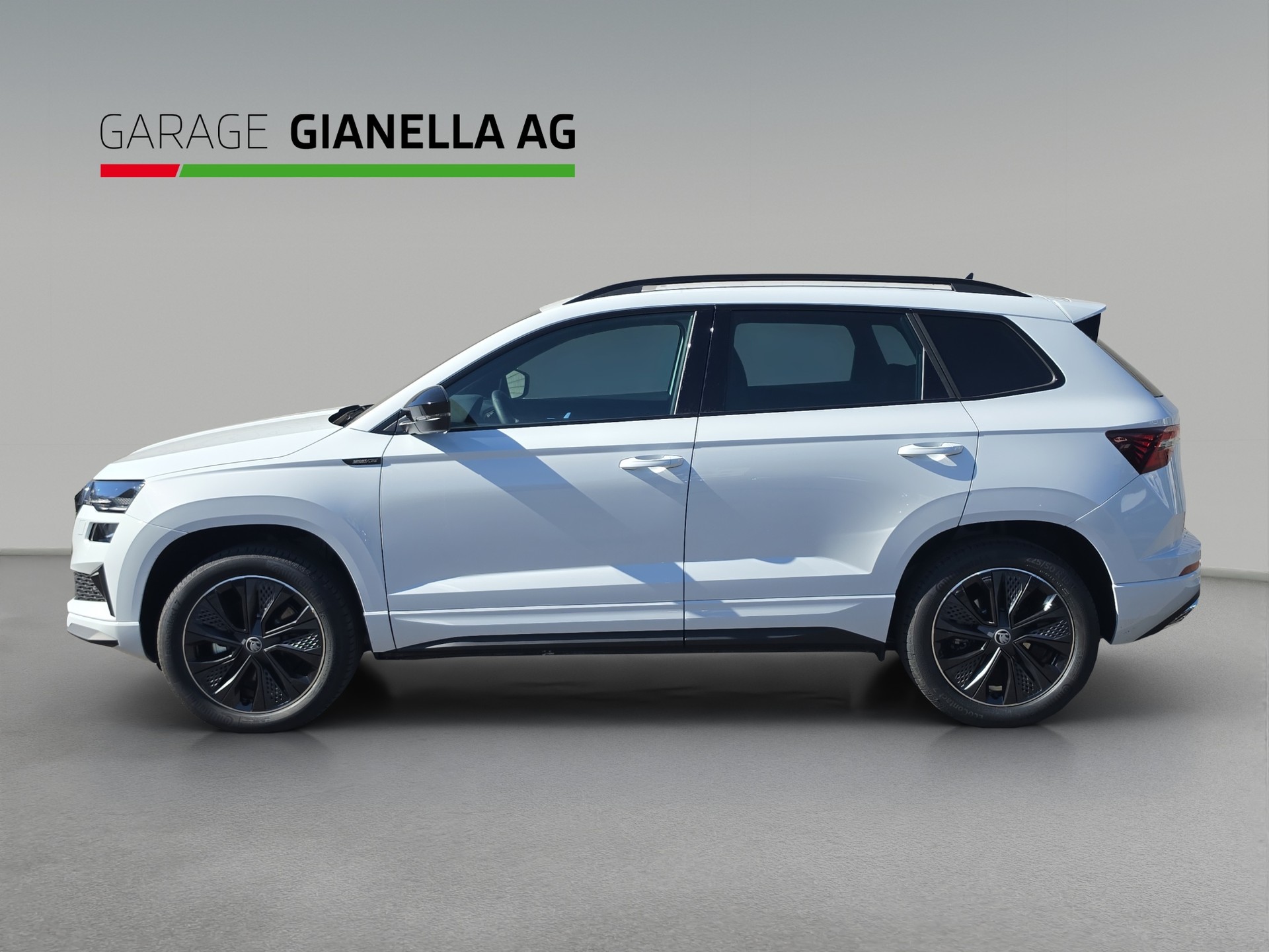 SKODA Karoq 2.0 TSI SportLine 4x4 DSG-image-1