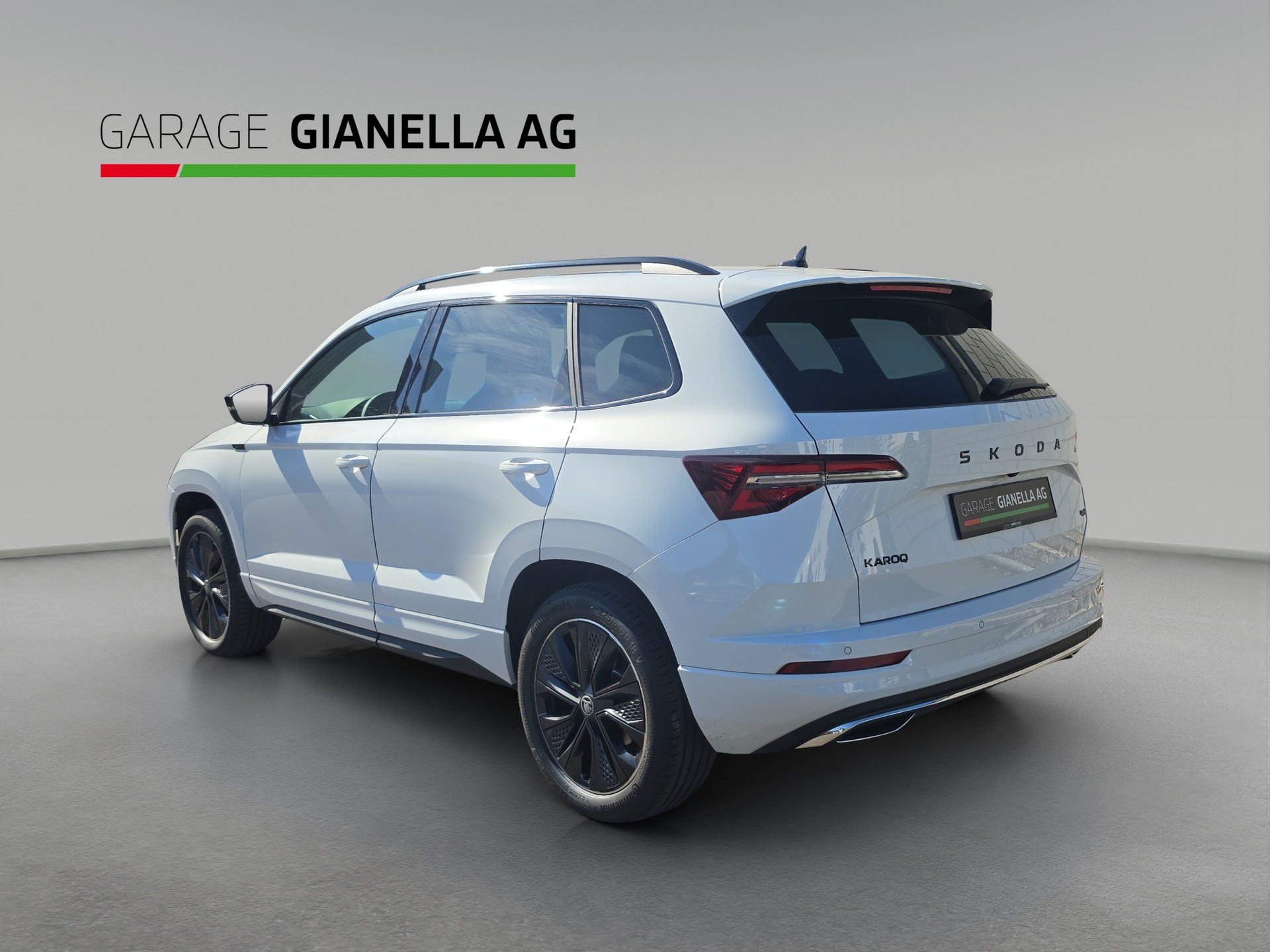 SKODA Karoq 2.0 TSI SportLine 4x4 DSG-image-2