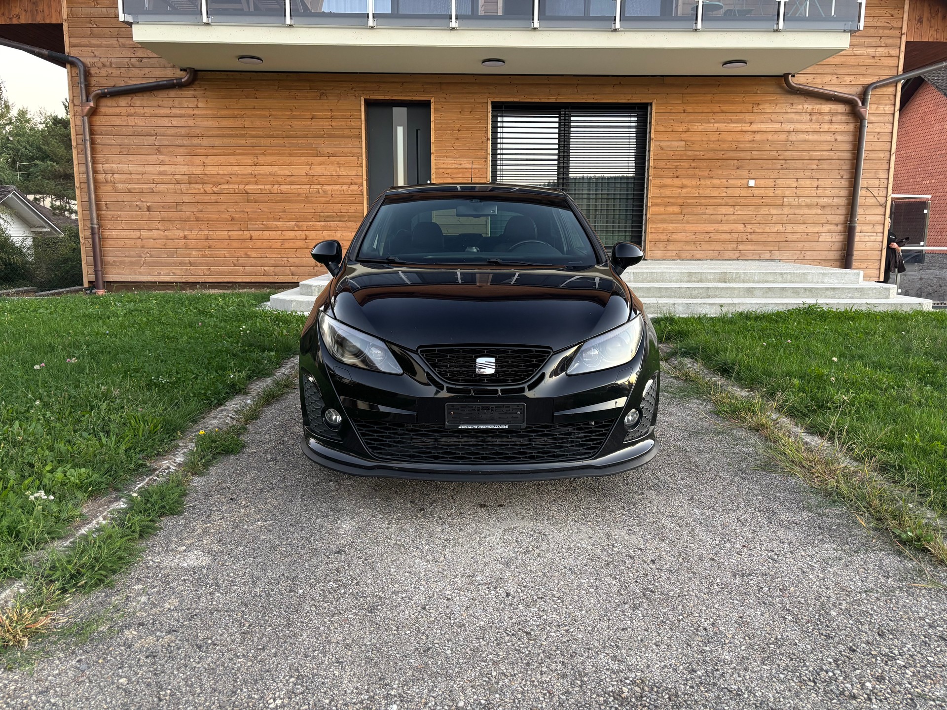 SEAT Ibiza SC 1.4 TSI Cupra R210 DSG-image-7